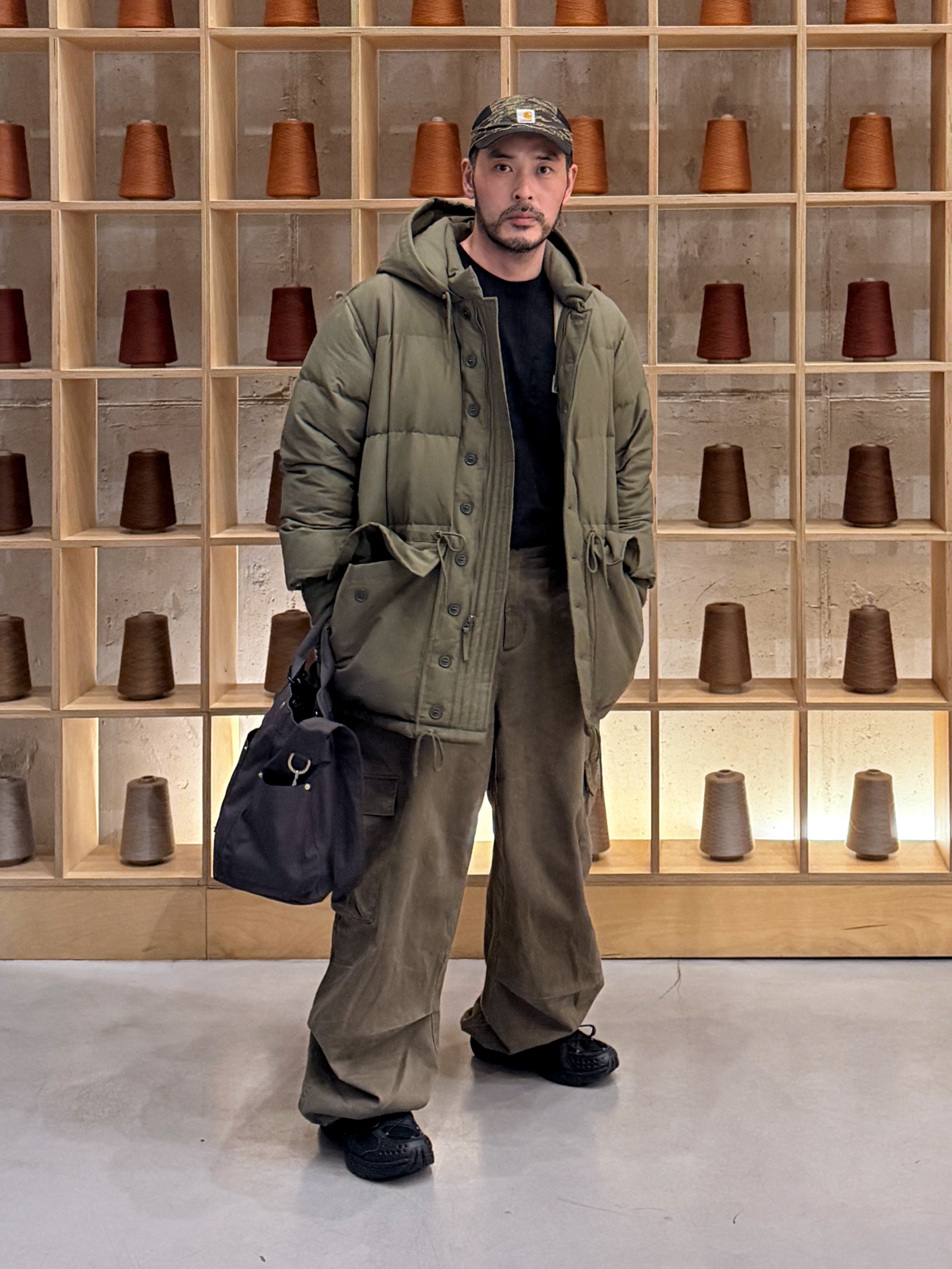 Nike x Carhartt WIP NRG Camo Tailwind Cap , Outstanding Toray Karakoram European Goose Down Parka Olive 착용 스타일 - 3