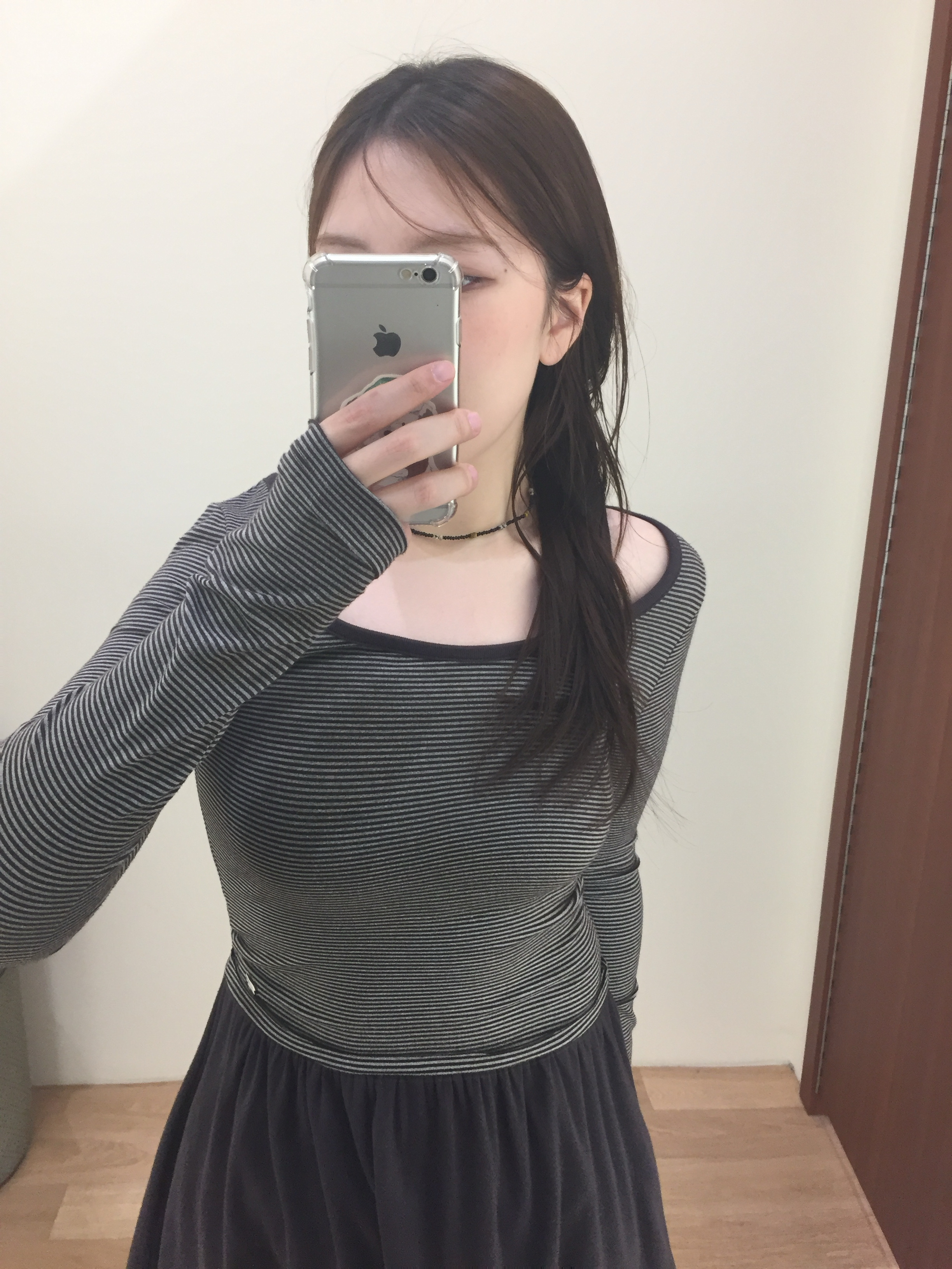 COYSEIO Bottom Multiple Frill Dress Brown 착용 스타일