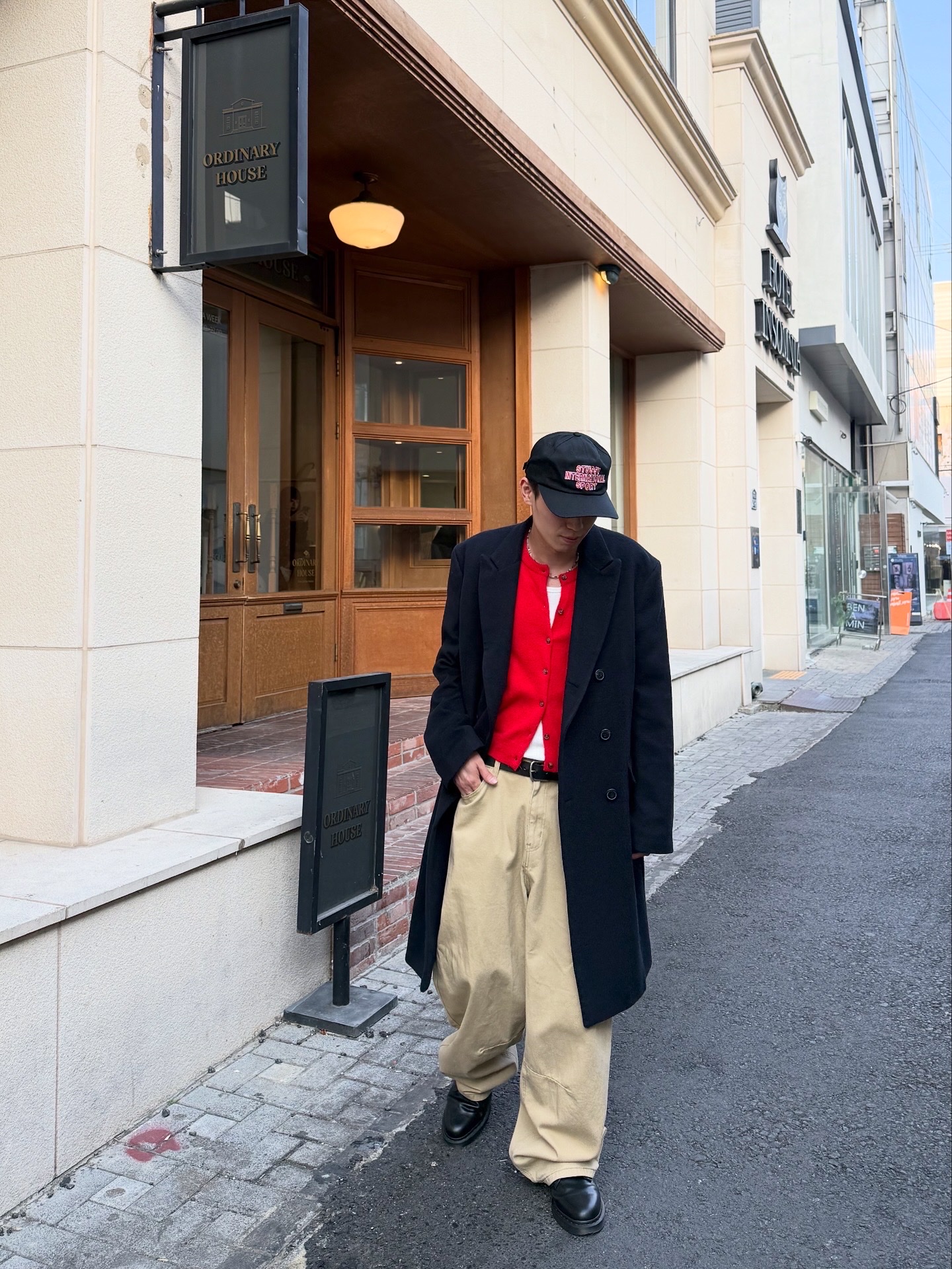 Stussy Mid-Depth International Sport Strapback Black, Dr. Martens 1461 Mono Black 착용 스타일 - 6