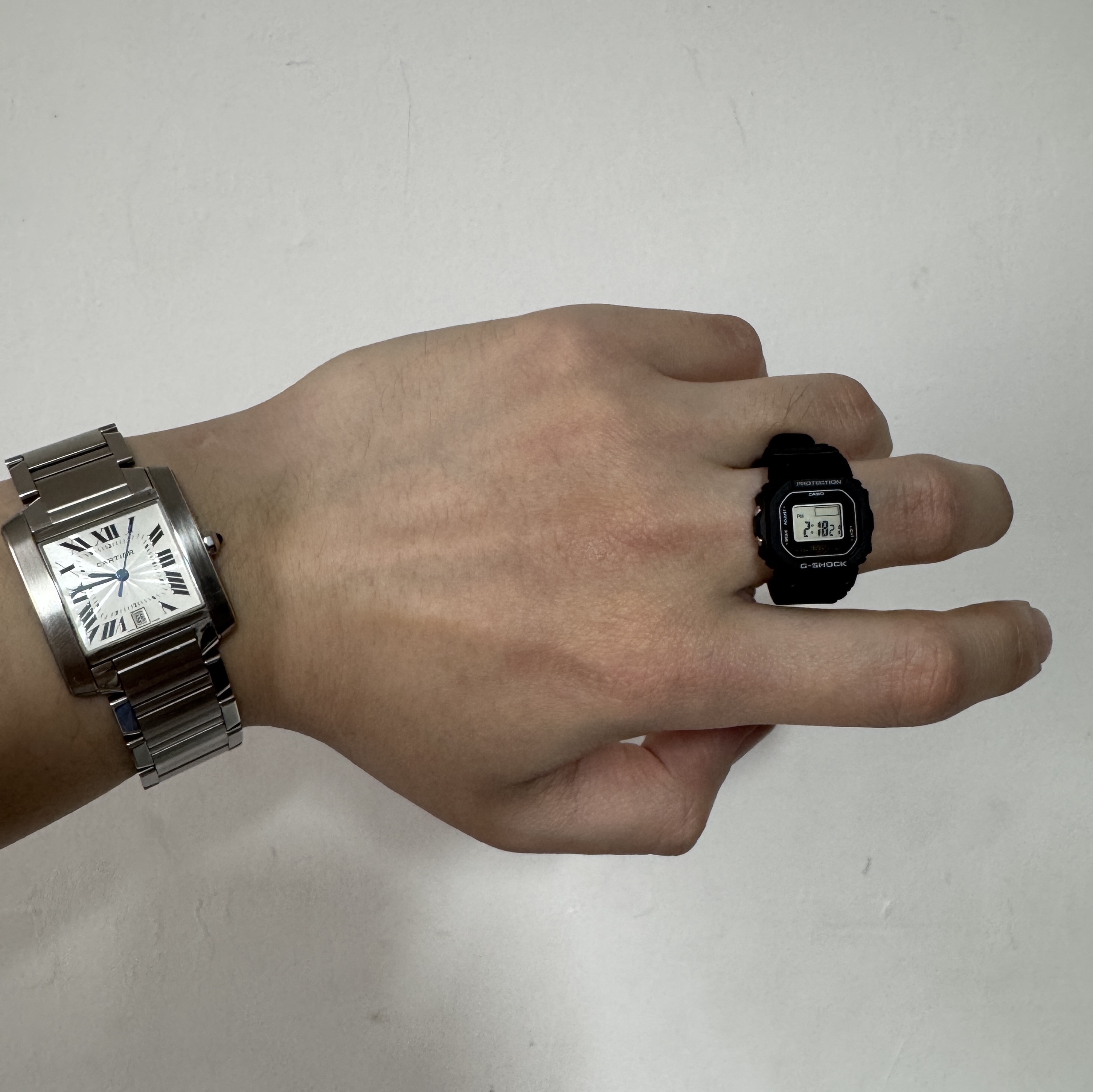 Casio G-Shock Nano DWN-5600-1, Casio G-Shock GW-M5610BC-1 착용 스타일 - 3