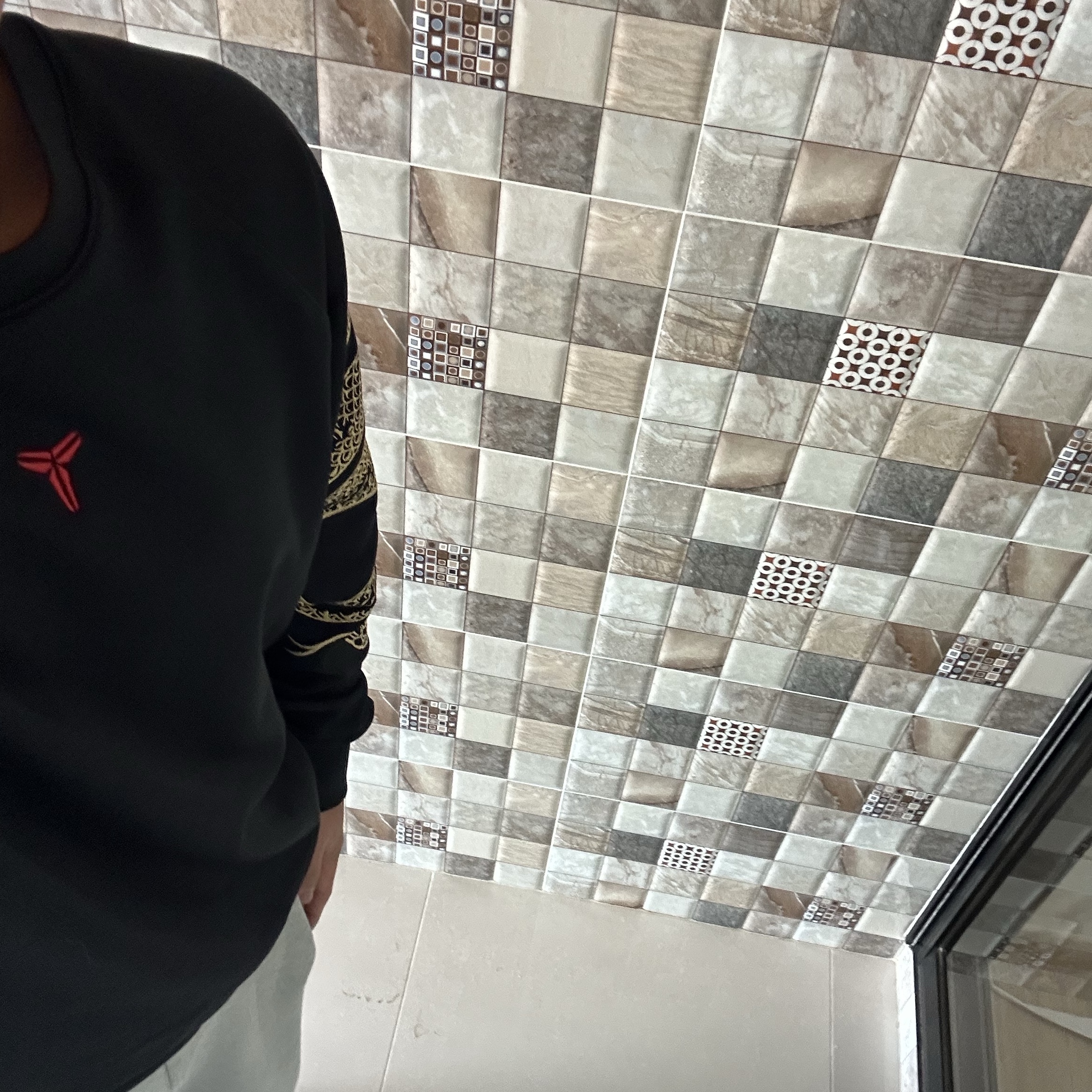 Nike Kobe Year of Mamba Therma-Fit Basketball Crew-Neck Sweatshirt Black (HQ4698-010), Jordan Access White Gym Red 착용 스타일 - 2