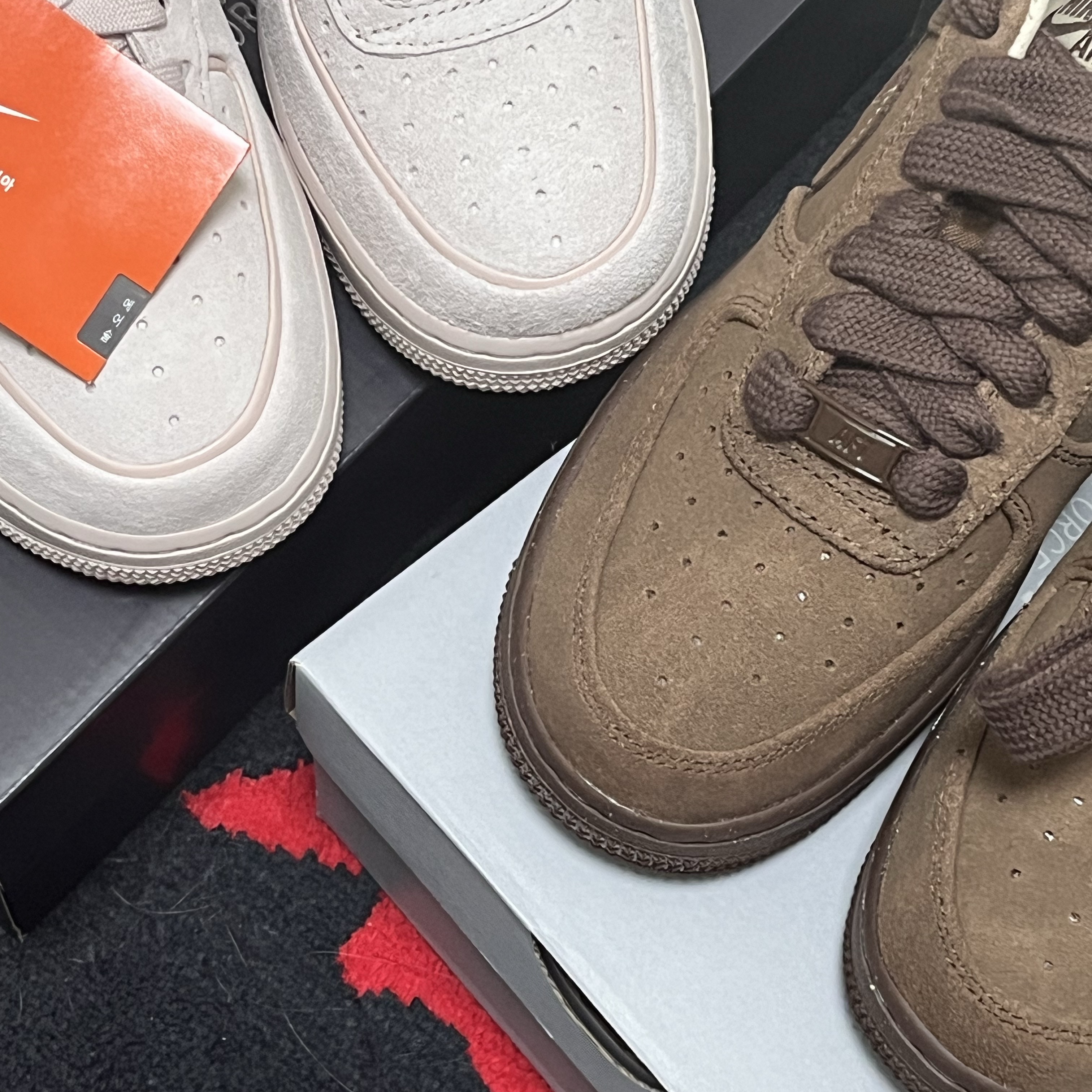 (W) Nike Air Force 1 '07 Cacao Wow, (W) Nike Air Force 1 '07 Silt Red Particle Pink 착용 스타일 - 1
