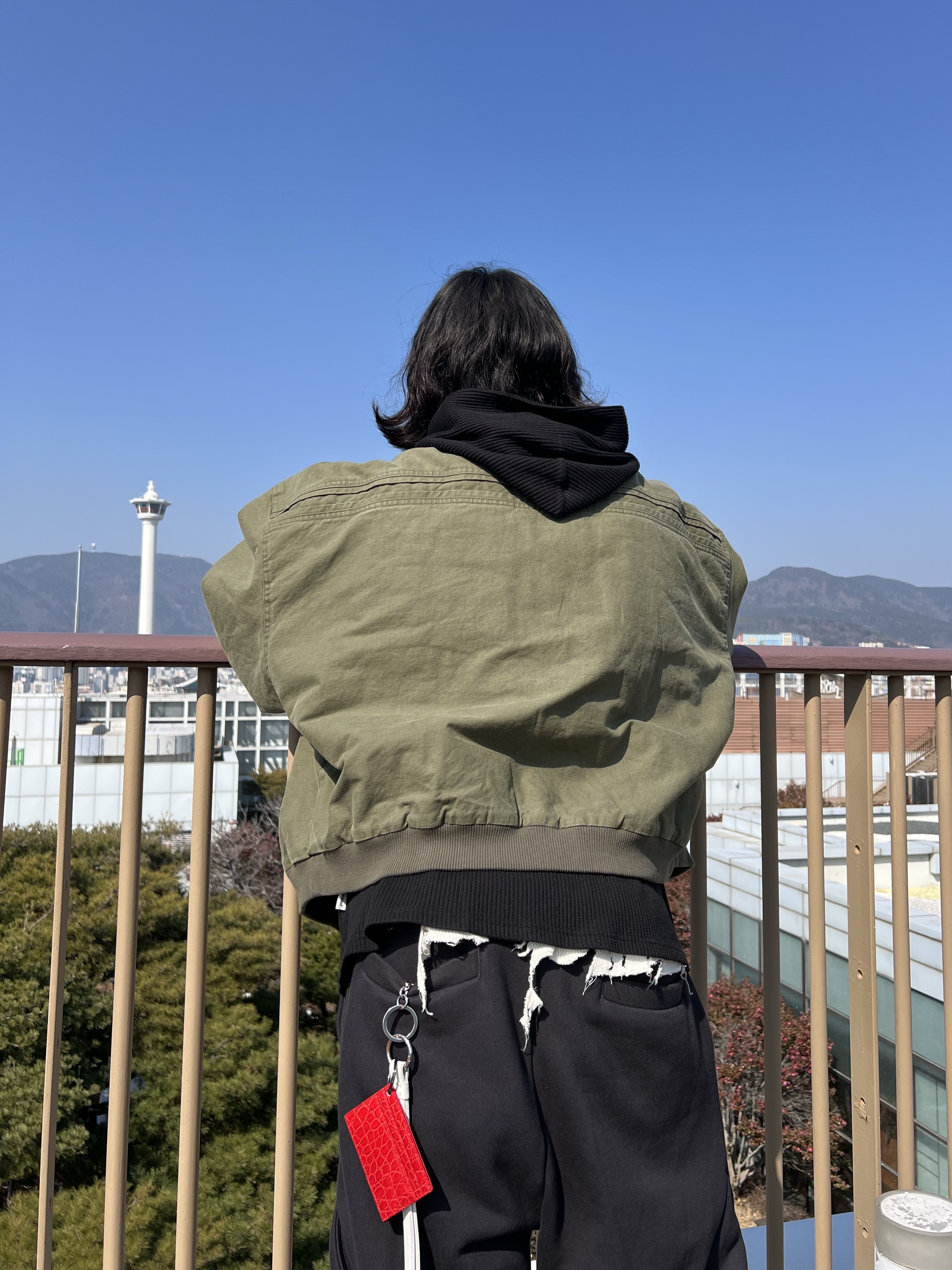 Nonnod Sulfur Dye Serge Bomber Jacket Vintage Khaki 착용 스타일 - 2