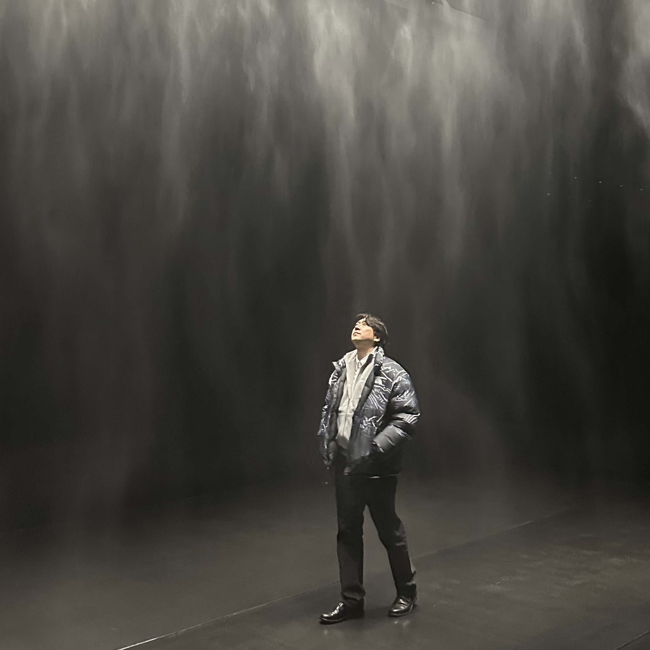 IAB Studio 2Way Full Zip-Up Gray White, Supreme x The North Face Trompe L’oeil Printed Nuptse Jacket Black - 23SS 착용 스타일 - 2