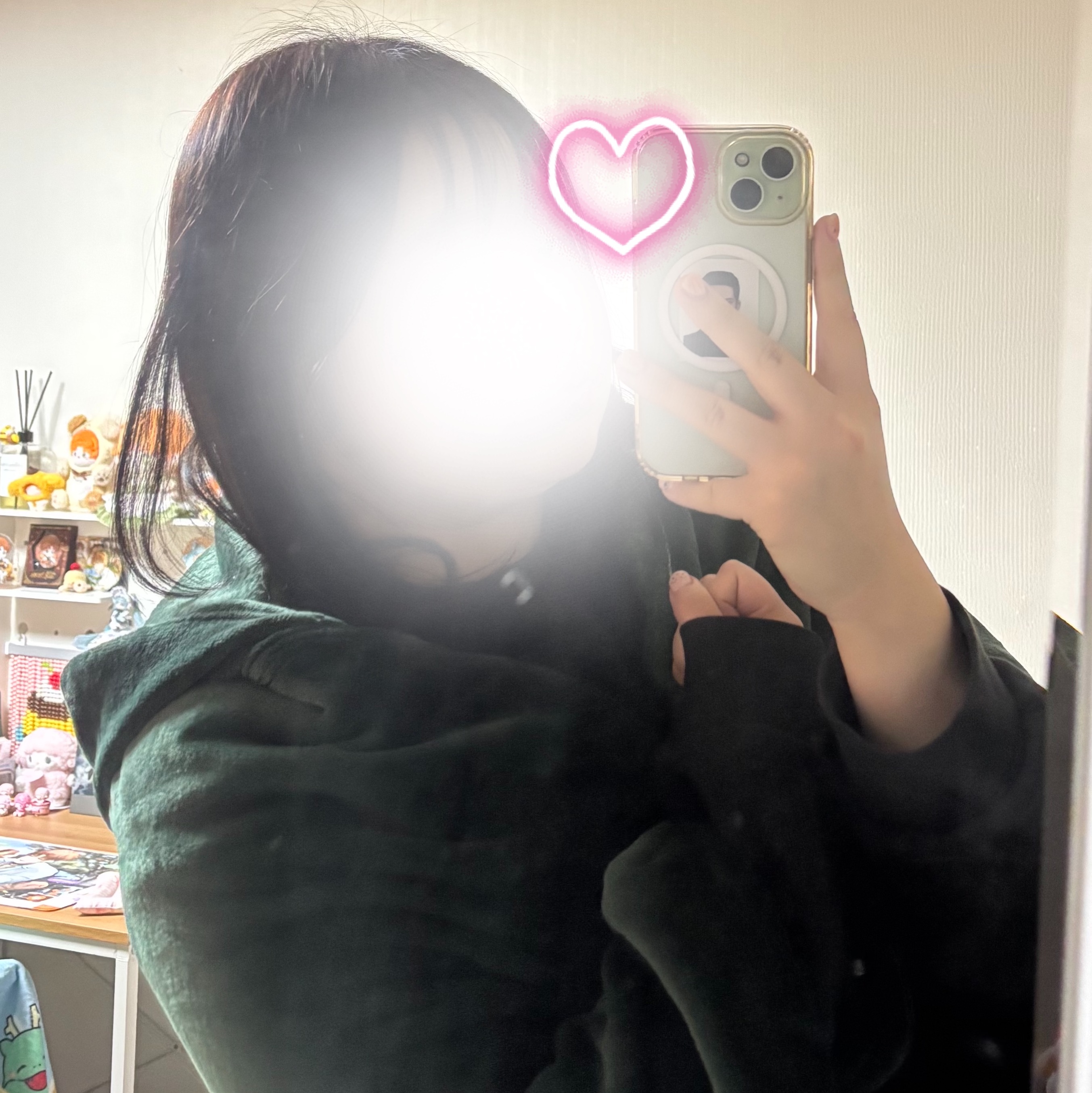Frank Burger × Attack On Titan Scouting Legion Cloak Blanket 착용 스타일