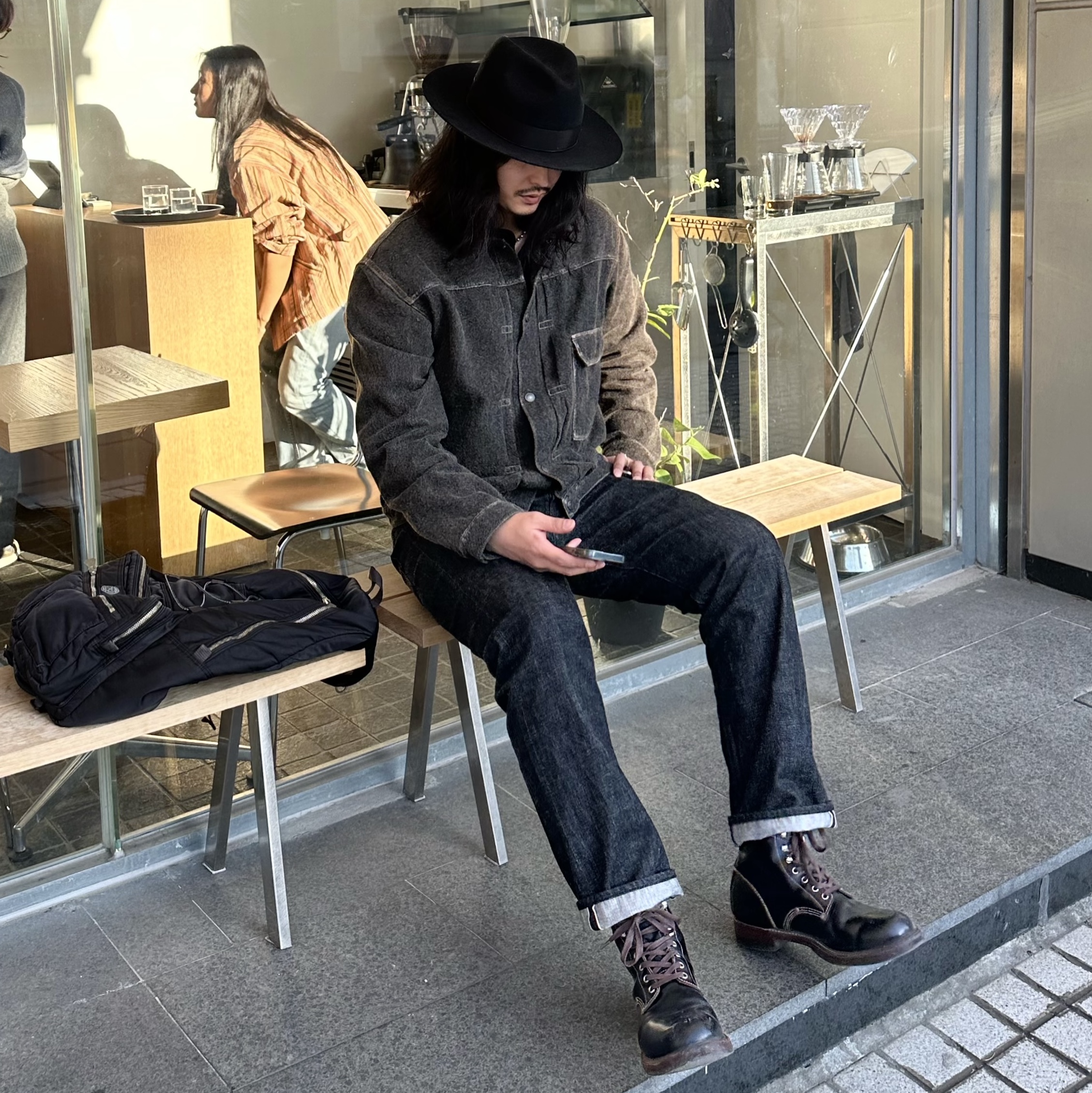 Fullcount 1101BK Straight Denim Black White, Kapital Twill Aging Wool 1st Jacket Charcoal 착용 스타일