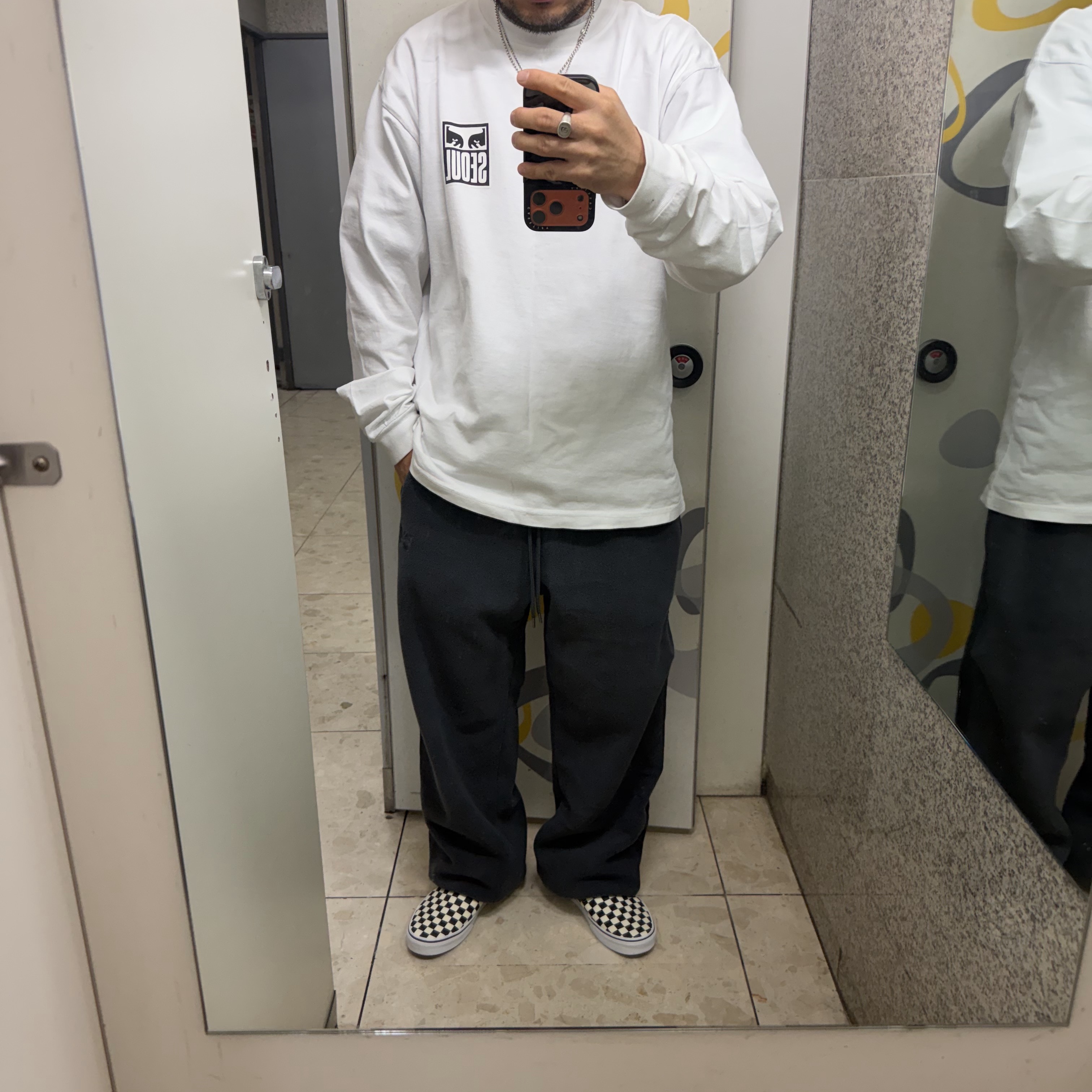 Uniqlo x Needles Fleece Wide Pants Dark Gray - KR 착용 스타일