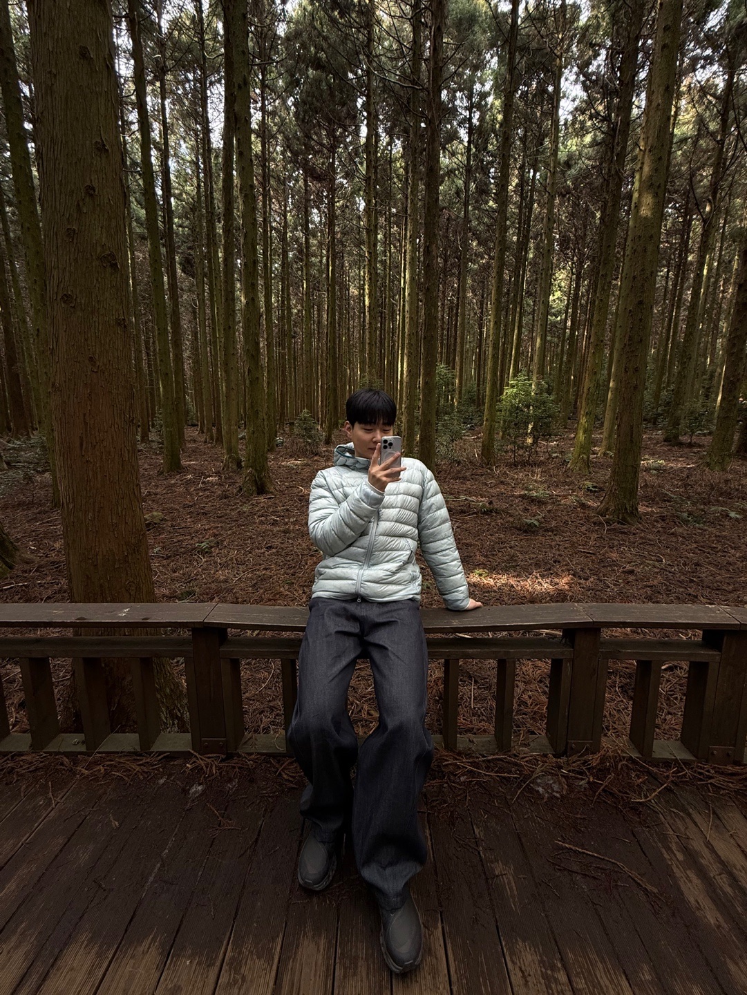 On Running x Post Archive Faction (Paf) Cloudmonster 2 Thorn Brown 착용 스타일