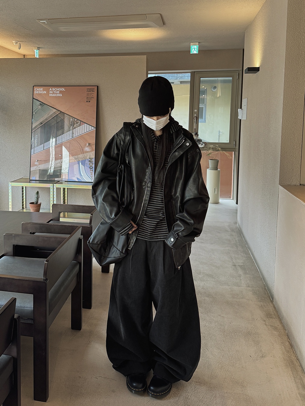 Oakley Light Breathe Triple Black 착용 스타일 - 2