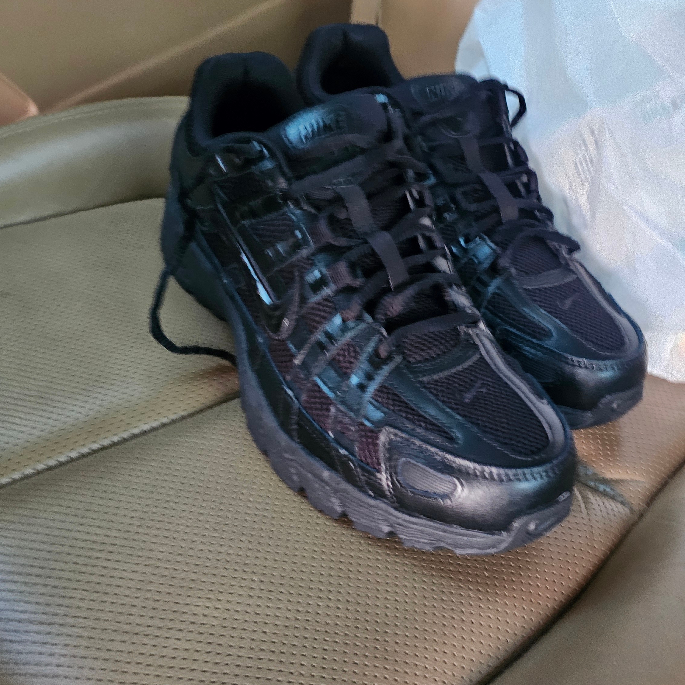 Nike P-6000 Black 착용 스타일