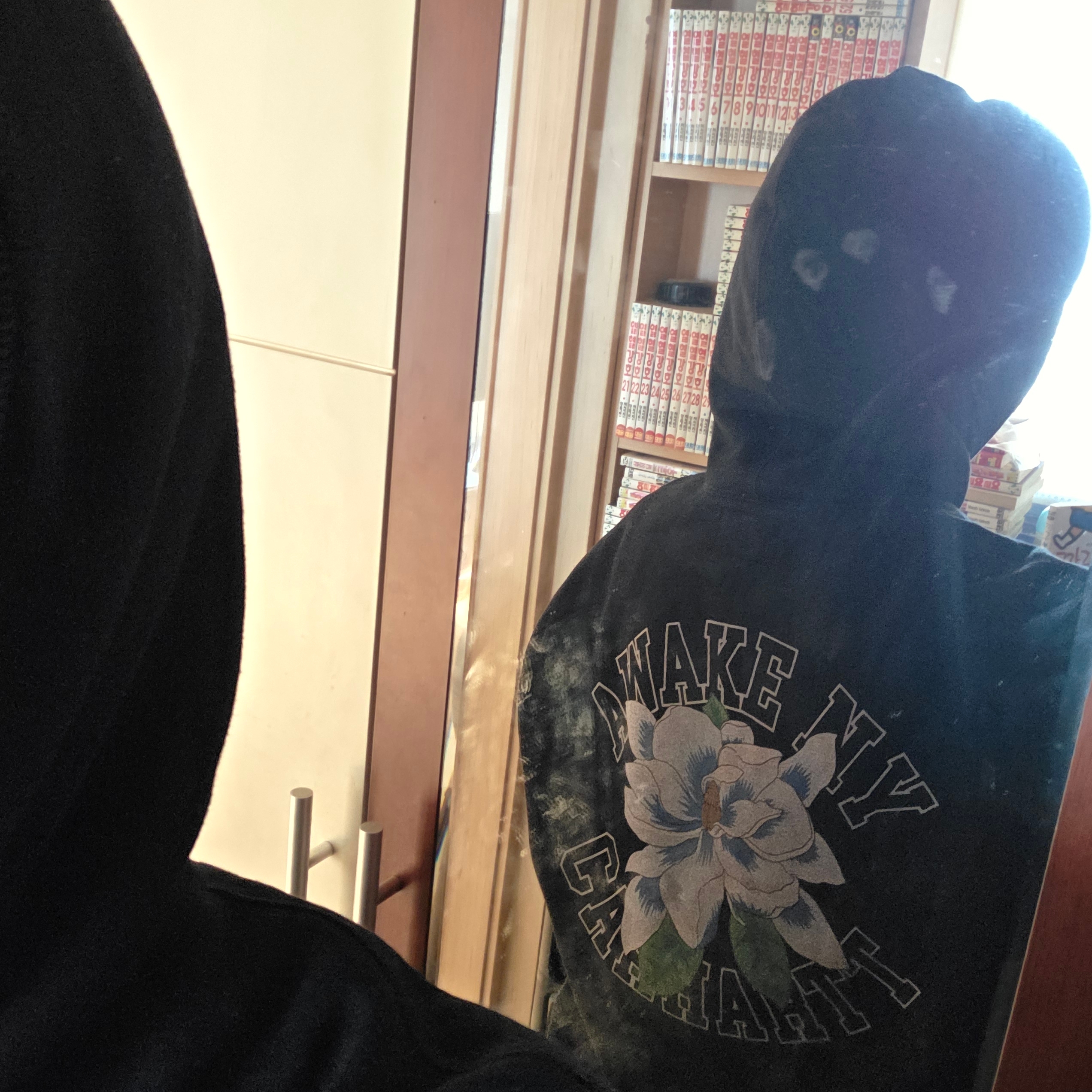 Carhartt WIP x Awake NY Hoodie Black 착용 스타일 - 2