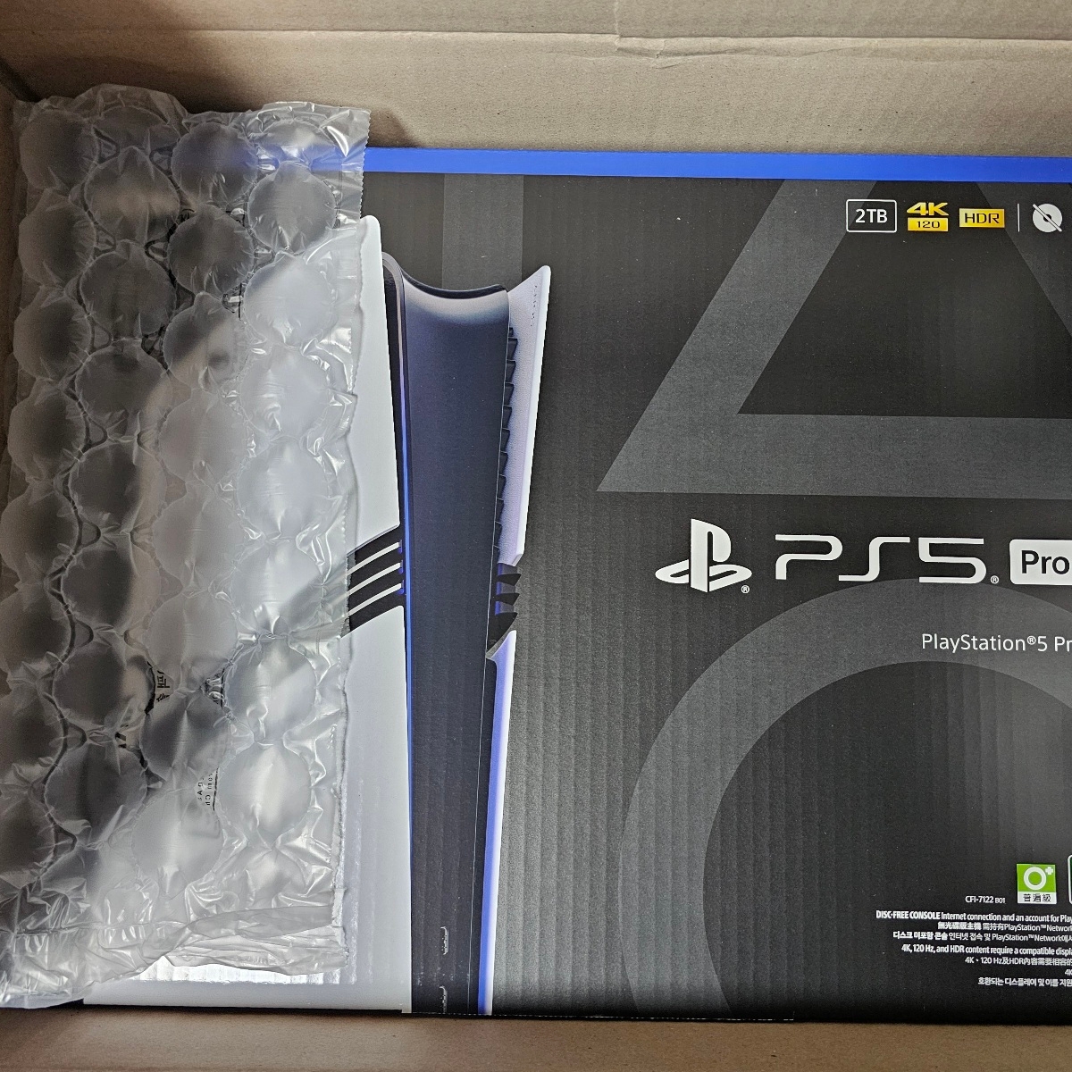 [7% 적립] PlayStation 5 Pro - 2TB 착용 스타일