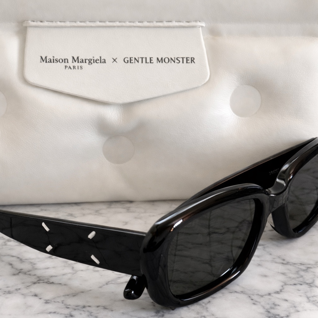Gentle Monster x Maison Margiela MM207 Black Gray 착용 스타일