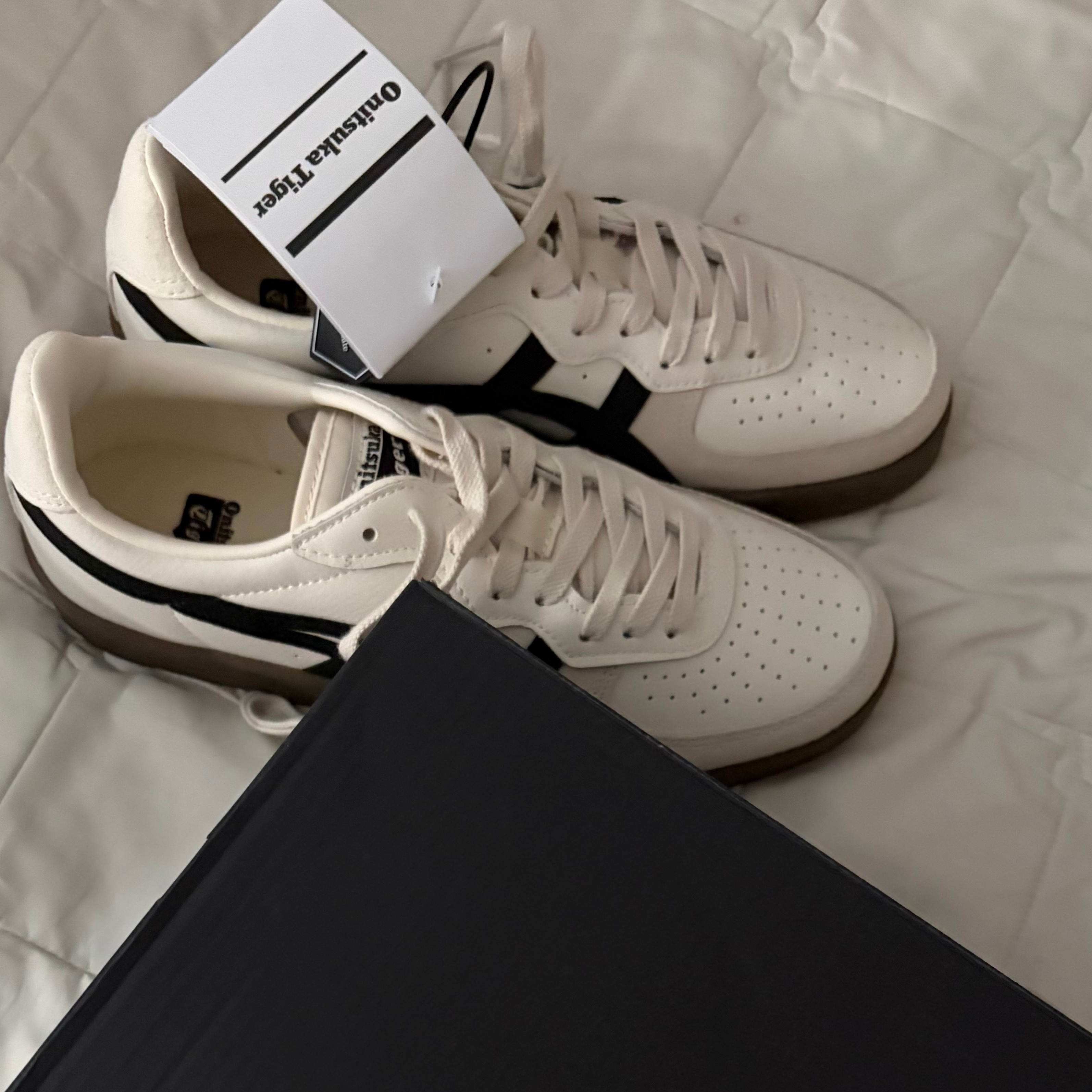 Onitsuka Tiger GSM Cream Black 착용 스타일