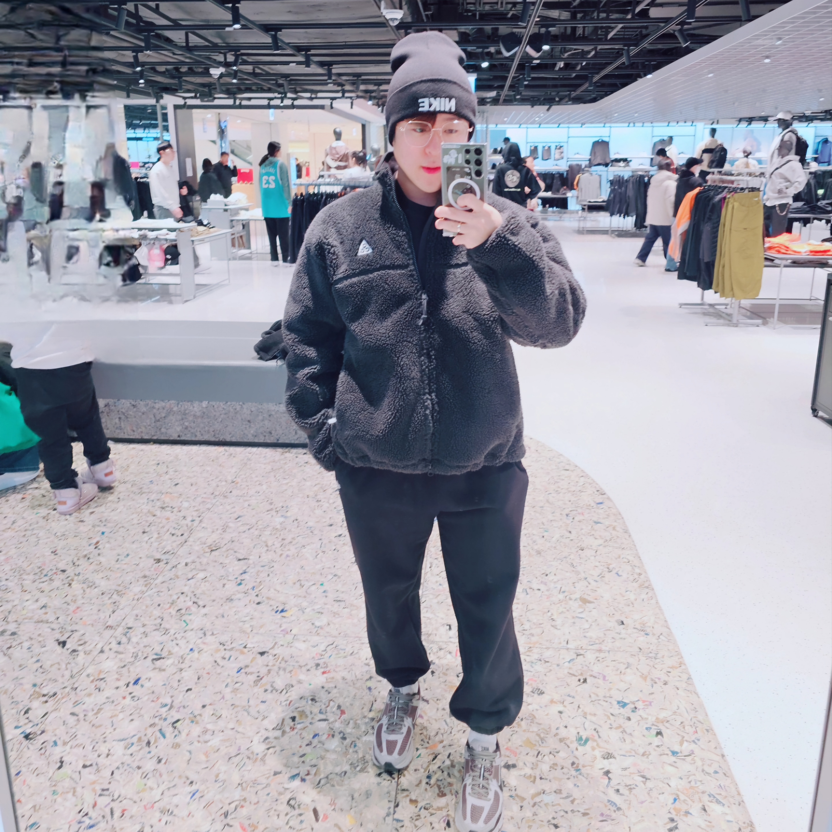 Nike ACG Canwell Glacier Therma-Fit ADV Windproof Jacket Black Summit White - Asia, Nike NRG Solo Swoosh Fleece Pants Black White - Asia 착용 스타일 - 1