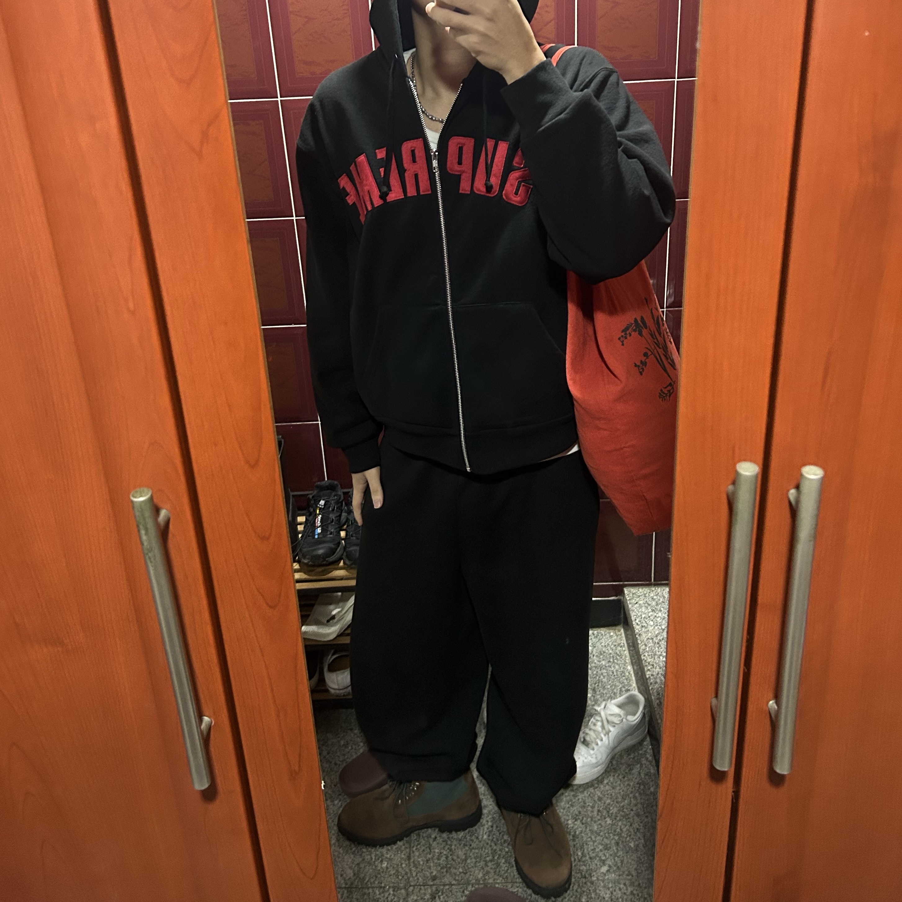 Supreme Arc Thermal Lined Zip Up Hooded Sweatshirt Black - 25FW, Timberland x Thisisneverthat 6 inch Boot Brown - Wide 착용 스타일