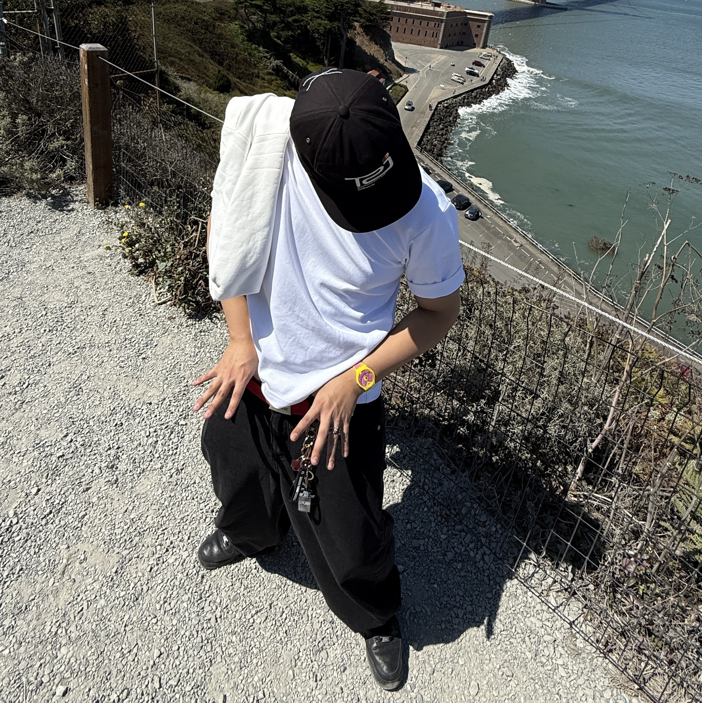 Thug Club Armor Hoodie White, True Religion Hustle Webbing Belt Red 착용 스타일 - 5