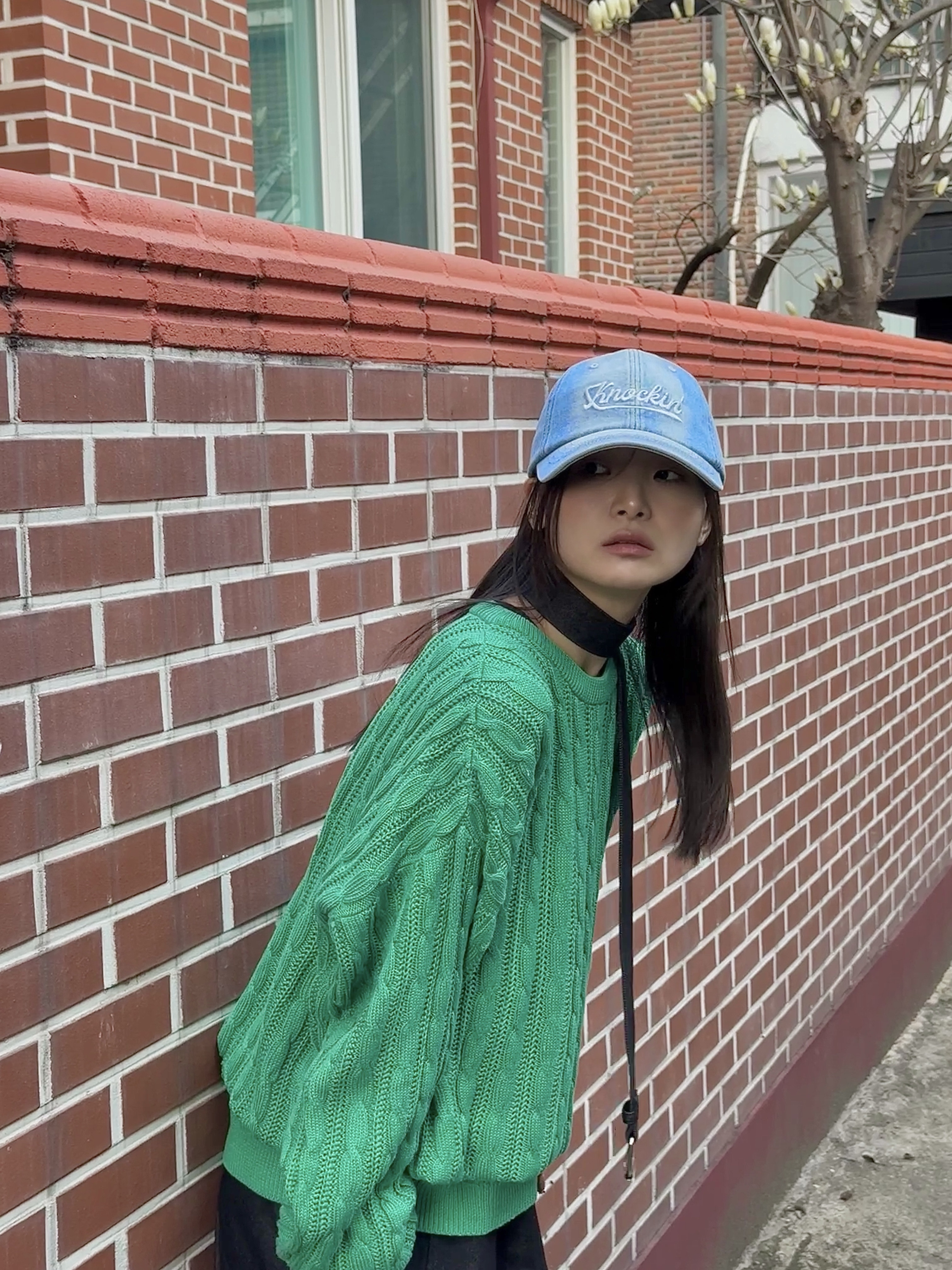 Ogarp Washed Denim Knockin Logo B.B Cap Blue 착용 스타일 - 4
