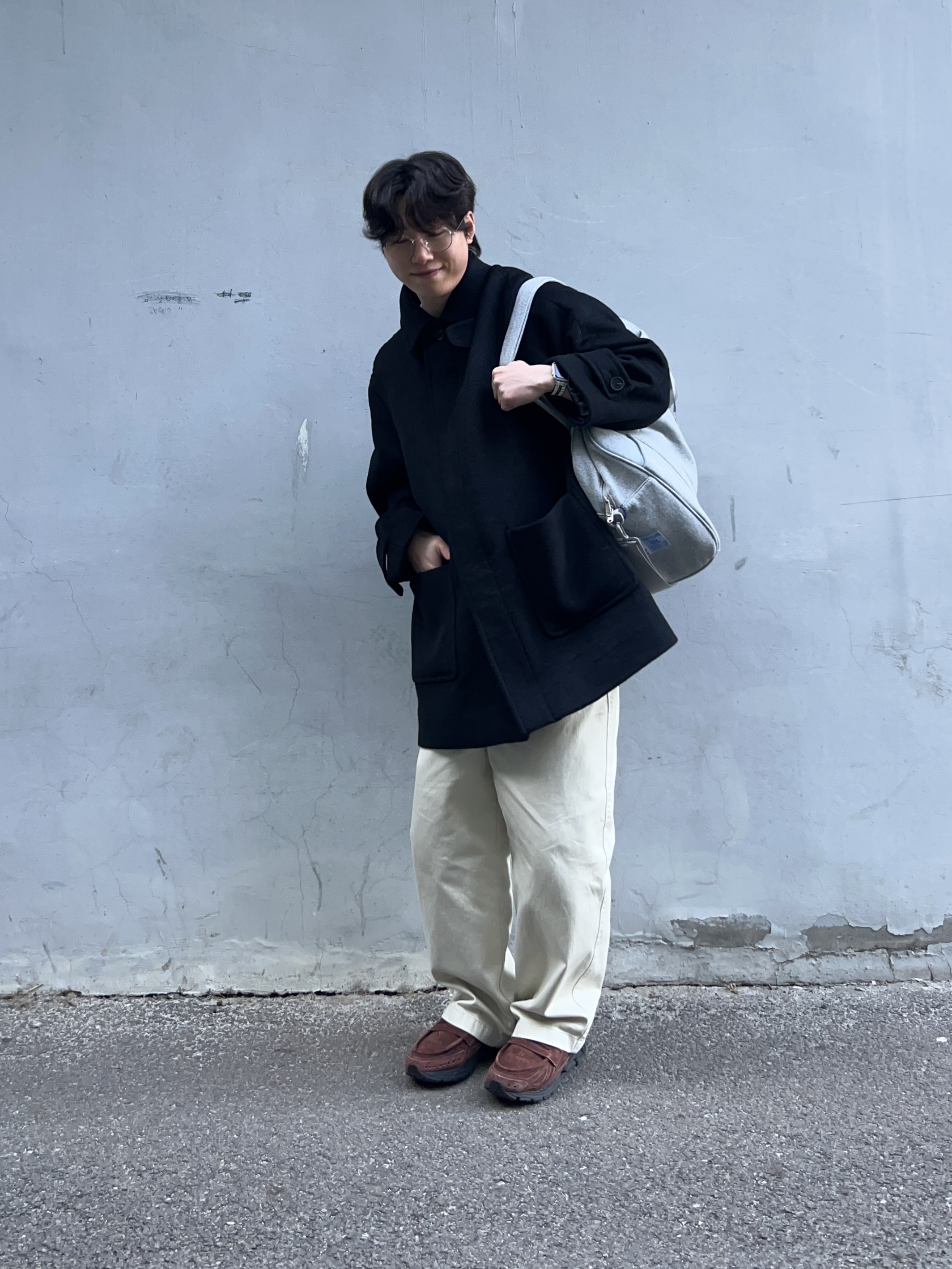 New Balance 1906L Rich Oak, Champion x Rawrow String Boston Bag Grey 착용 스타일 - 2