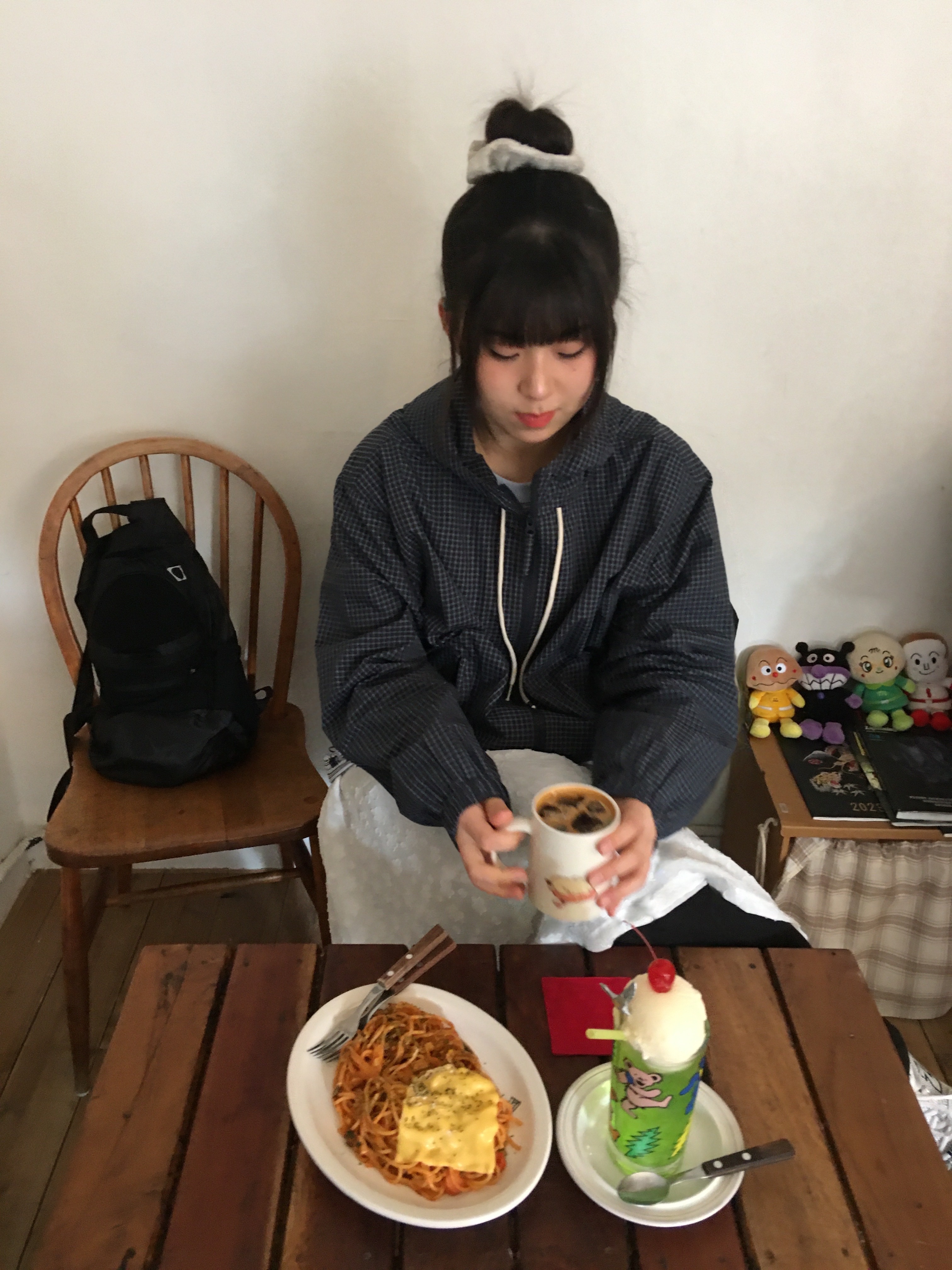 Mischief Lightweight Zip Around Backpack Black 착용 스타일