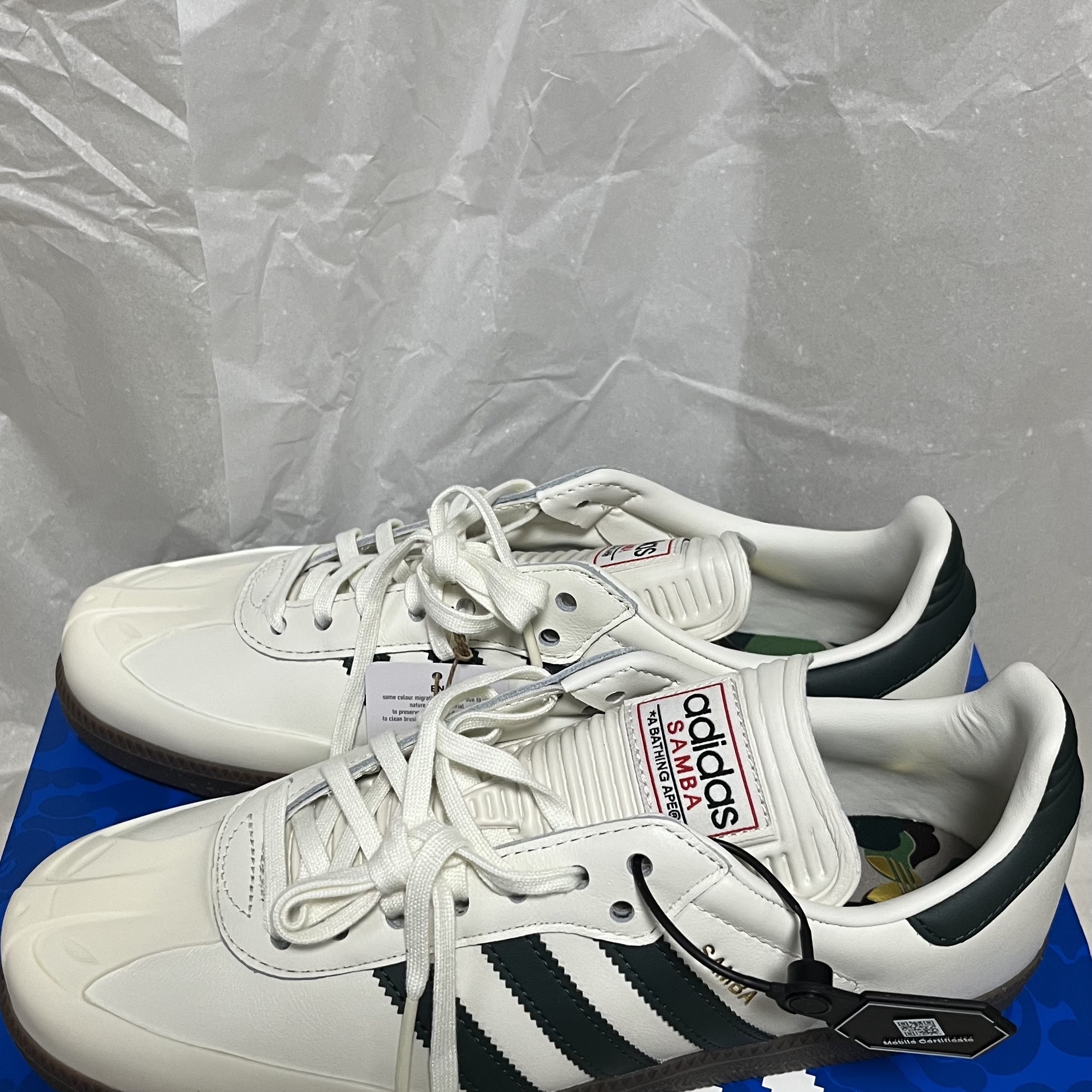 Adidas x BAPE Samba Off White Shadow Green 착용 스타일 - 6