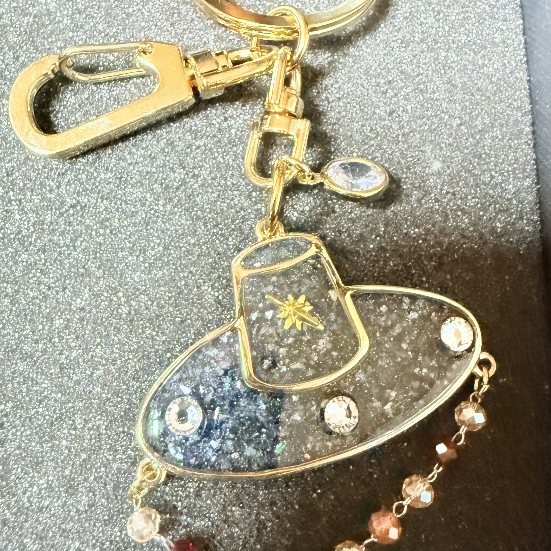 MU:DS Gat Keyring Pearl 착용 스타일 - 3