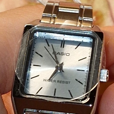 Casio LTP-V007D-2E 착용 스타일