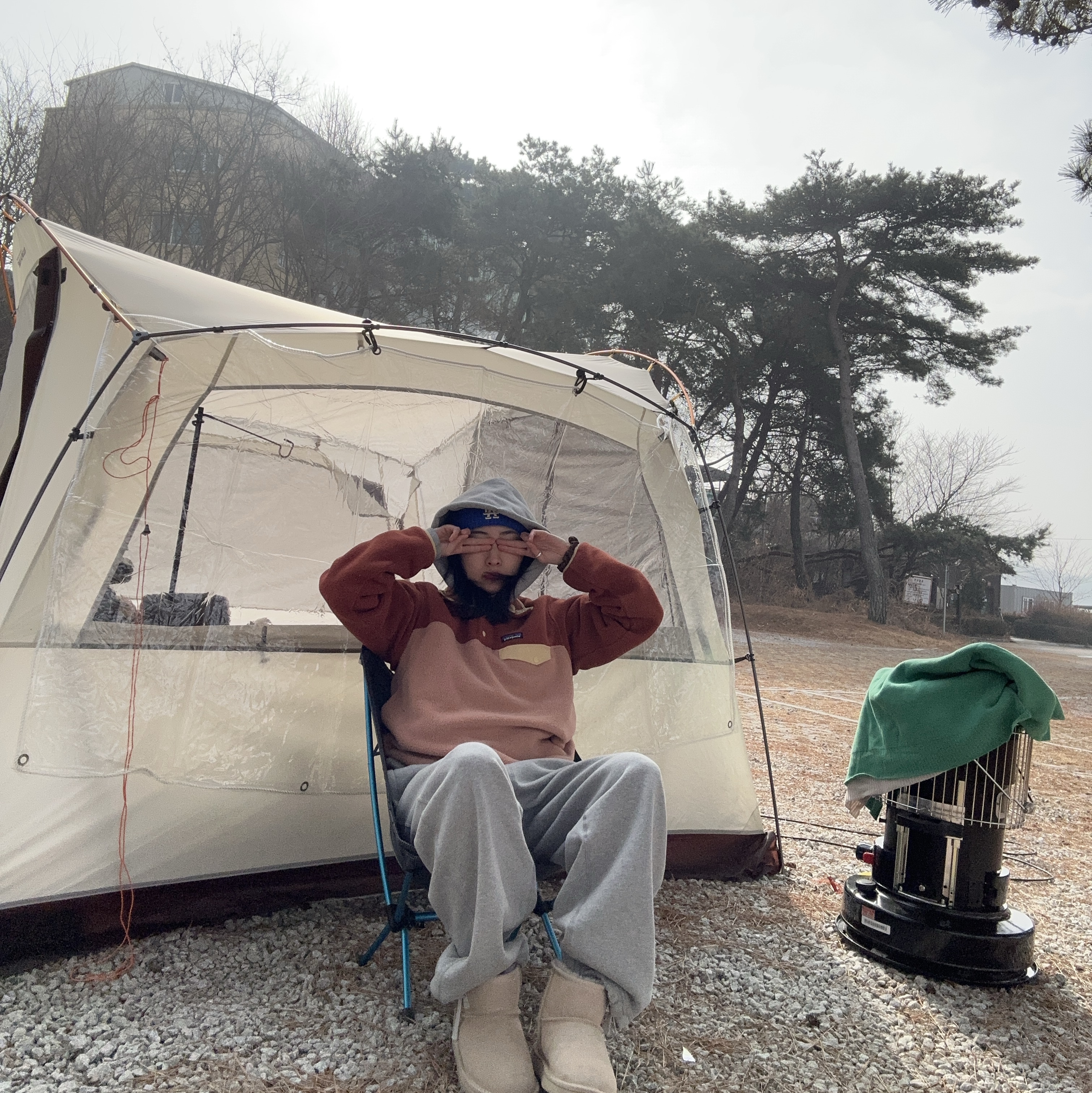 (W) Patagonia Lightweight Synchilla Snap-T Fleece Pullover Terra Pink 착용 스타일