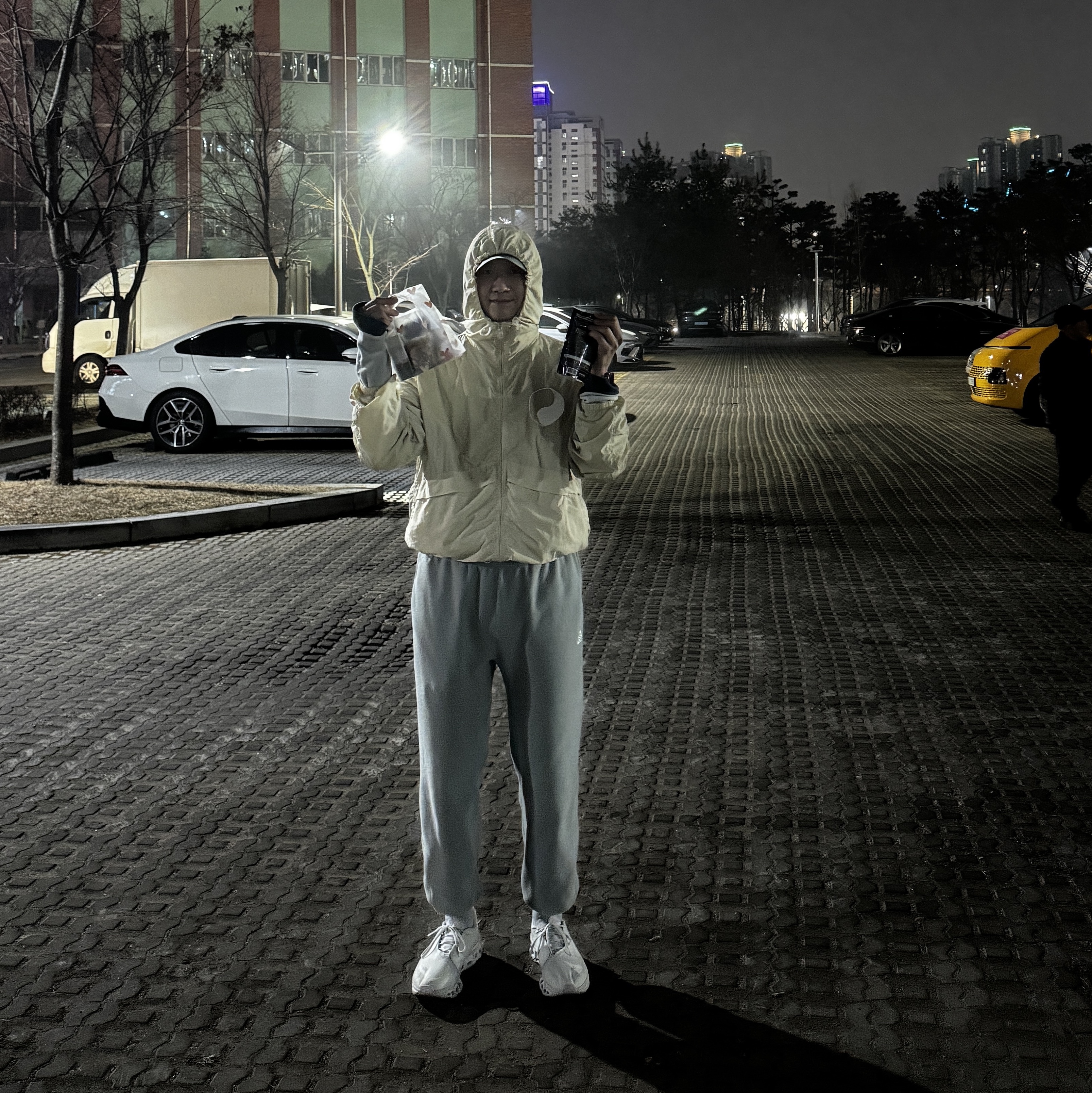 Asics Superblast 2 Lake Grey White Sage, Our Legacy Work Shop Windbreaker Ripstop Dark Brown 착용 스타일 - 10