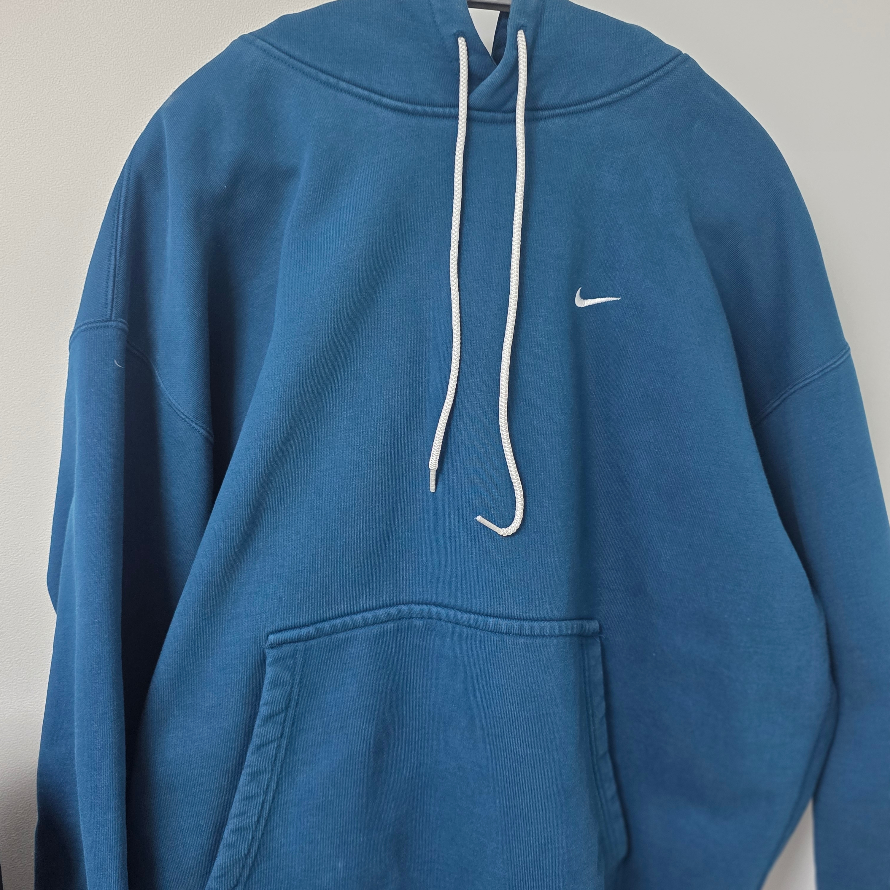 Nike NRG Solo Swoosh Fleece Hoodie Valerian Blue - US/EU 착용 스타일