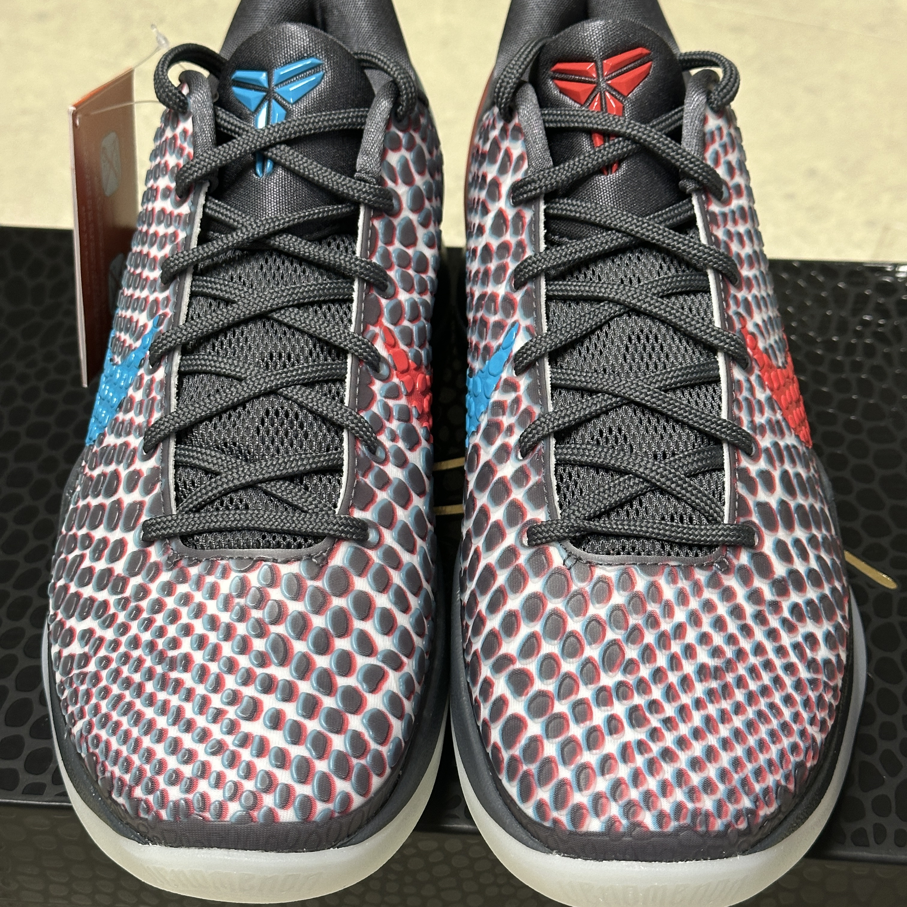 Nike Kobe 6 Protro 3D Dark Grey Chlorine Blue 착용 스타일 - 3
