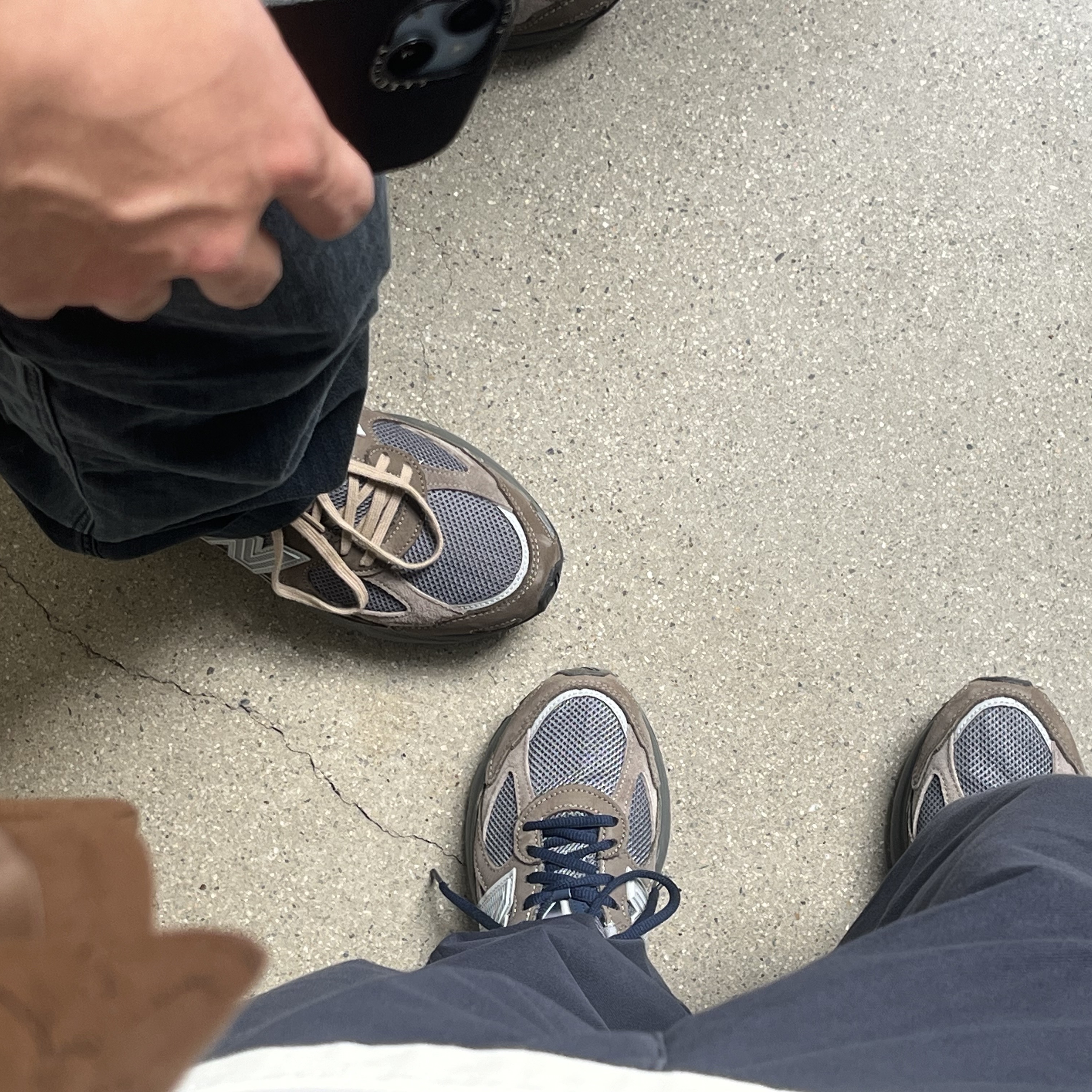New Balance x Khakis 2010 Abzorb Shadow Brown 착용 스타일 - 2