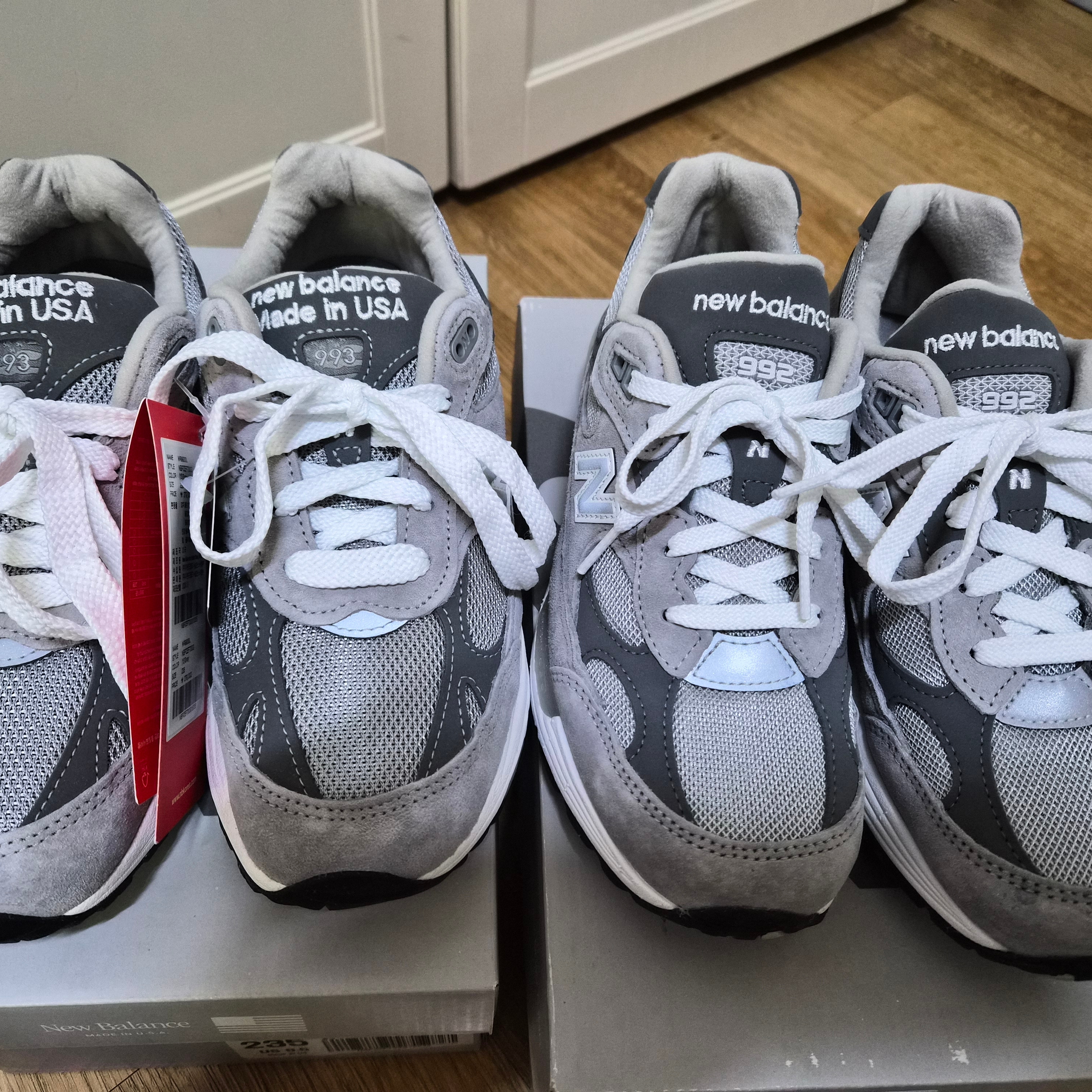 (W) New Balance 993 Made in USA Grey - B Standard 착용 스타일