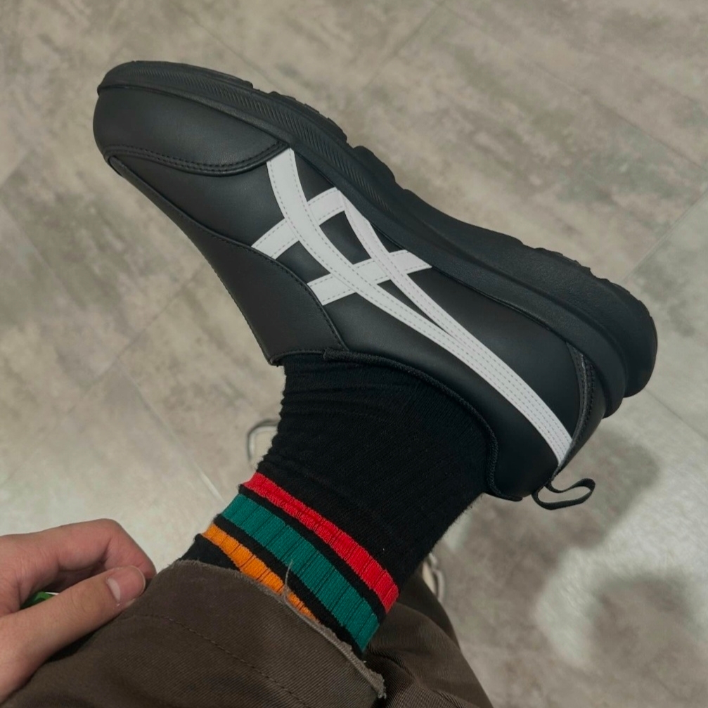 Asics Life Walker LE Black White - 2E Wide 착용 스타일 - 3