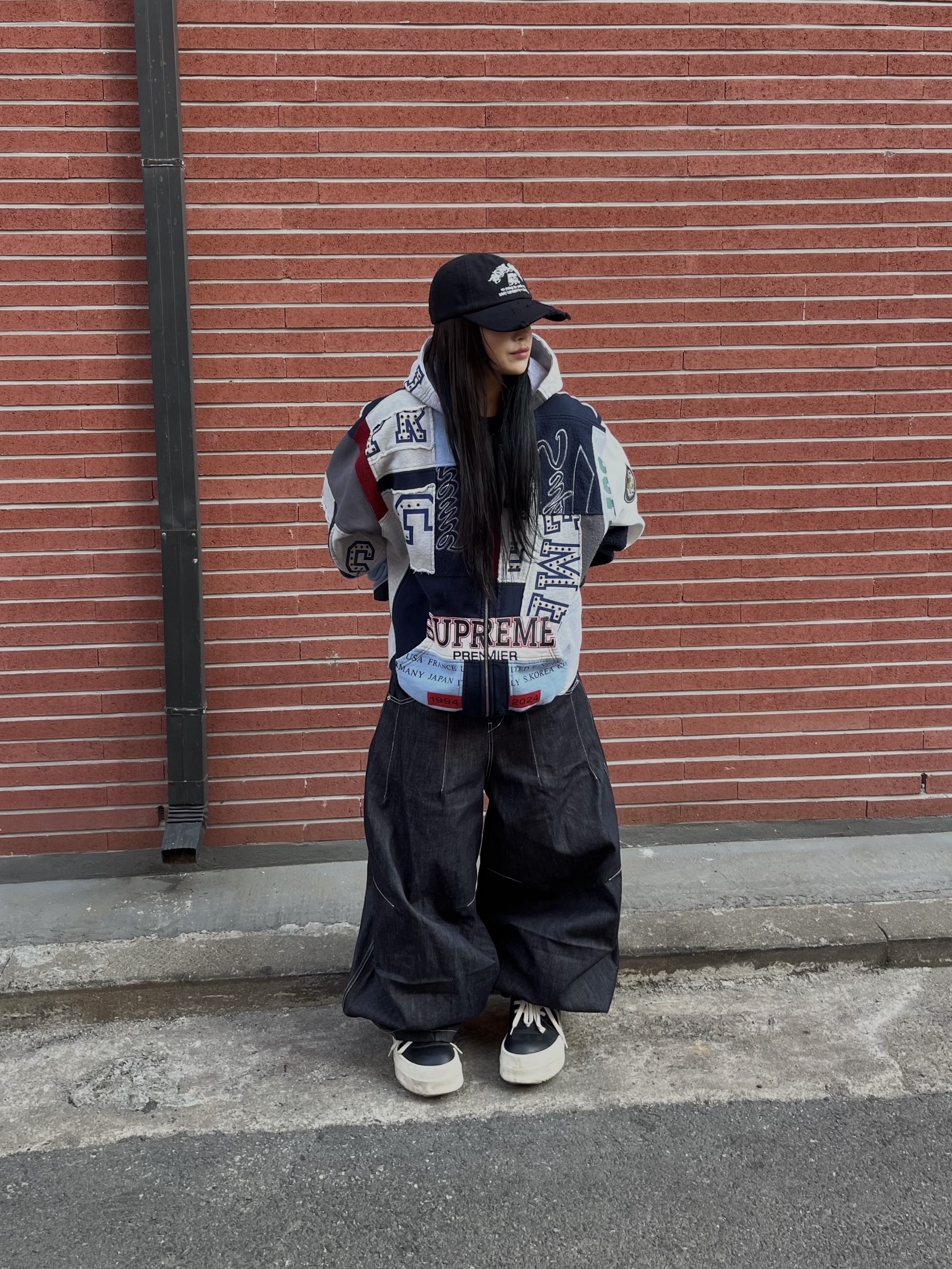 Supreme Patchwork Zip Up Hooded Sweatshirt Navy - 25SS, Rick Owens Hollywood Mega Bumper Geobasket in Full Grain Calf Leather Black Milk 착용 스타일 - 1