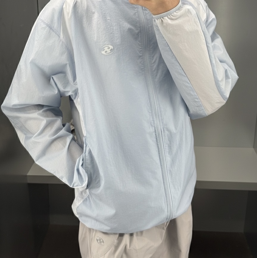 Sansan Gear Track Pants Grey - 25SS, Sansan Gear Paneled Jacket Sky Blue - 25SS 착용 스타일