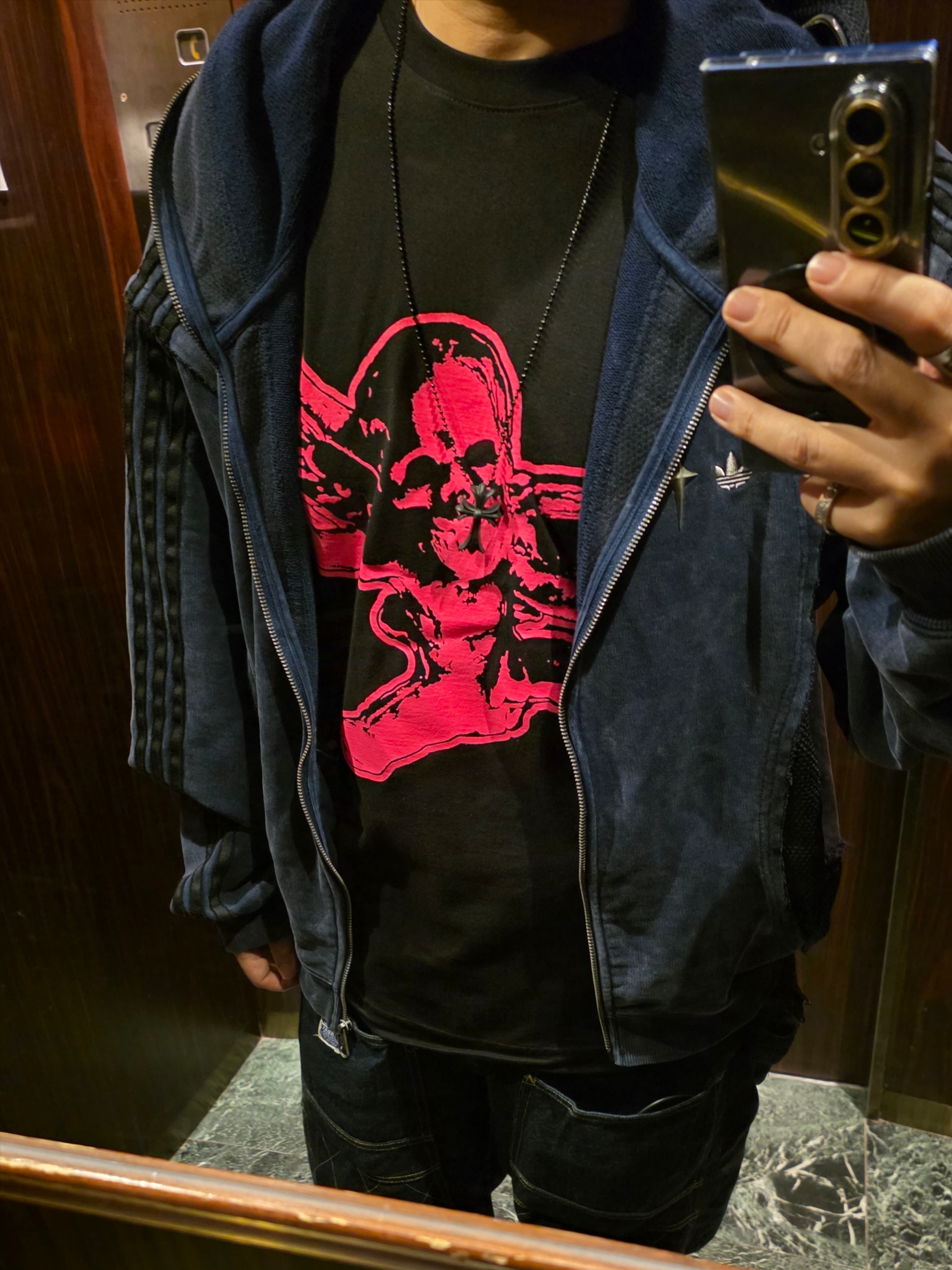 Chrome Hearts Foti Harris Short Sleeve T-Shirt Black, Chrome Hearts Silichrome CH Cross Pendant Black 2022/2023/2025 착용 스타일