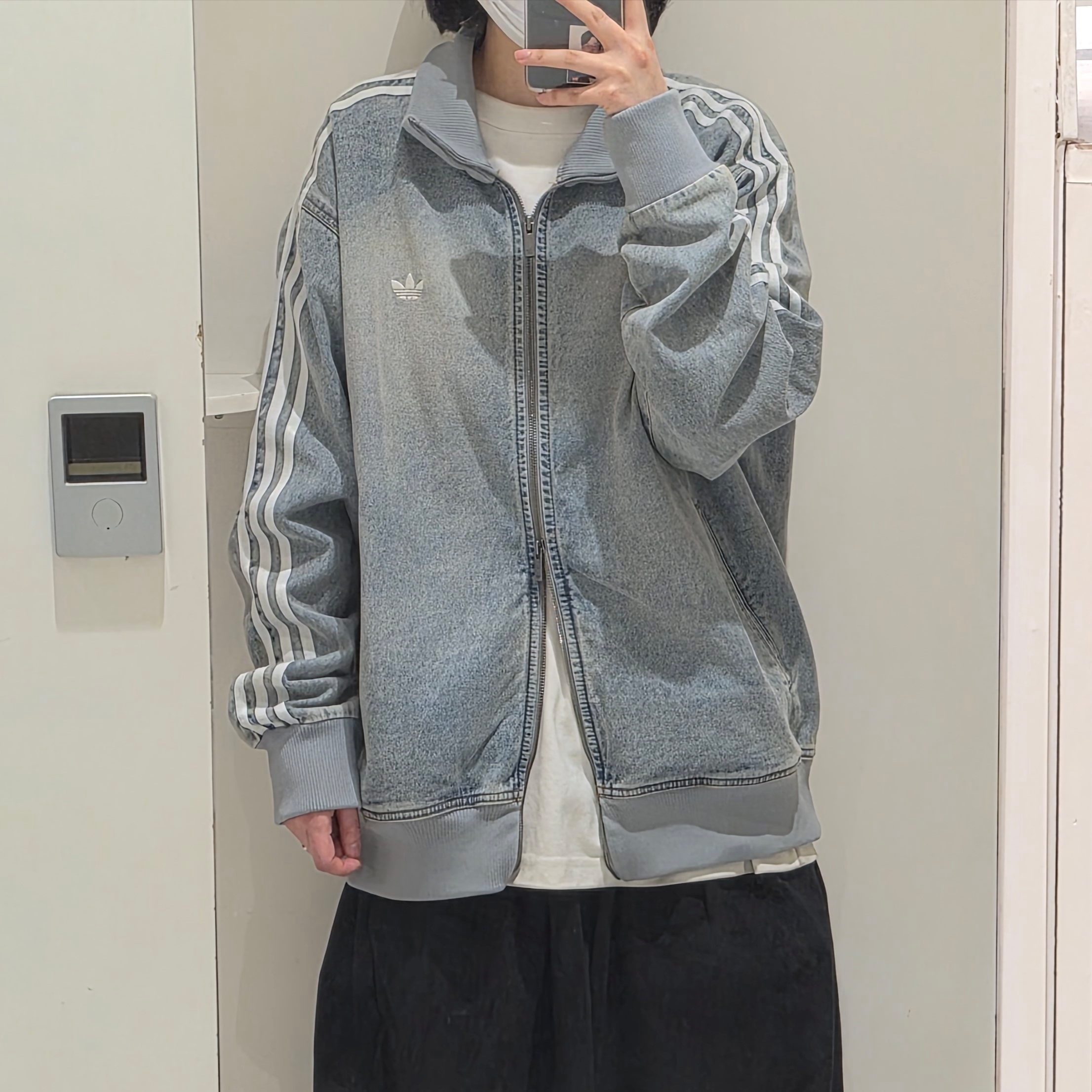 Adidas Superstar Boots Sand Green 착용 스타일