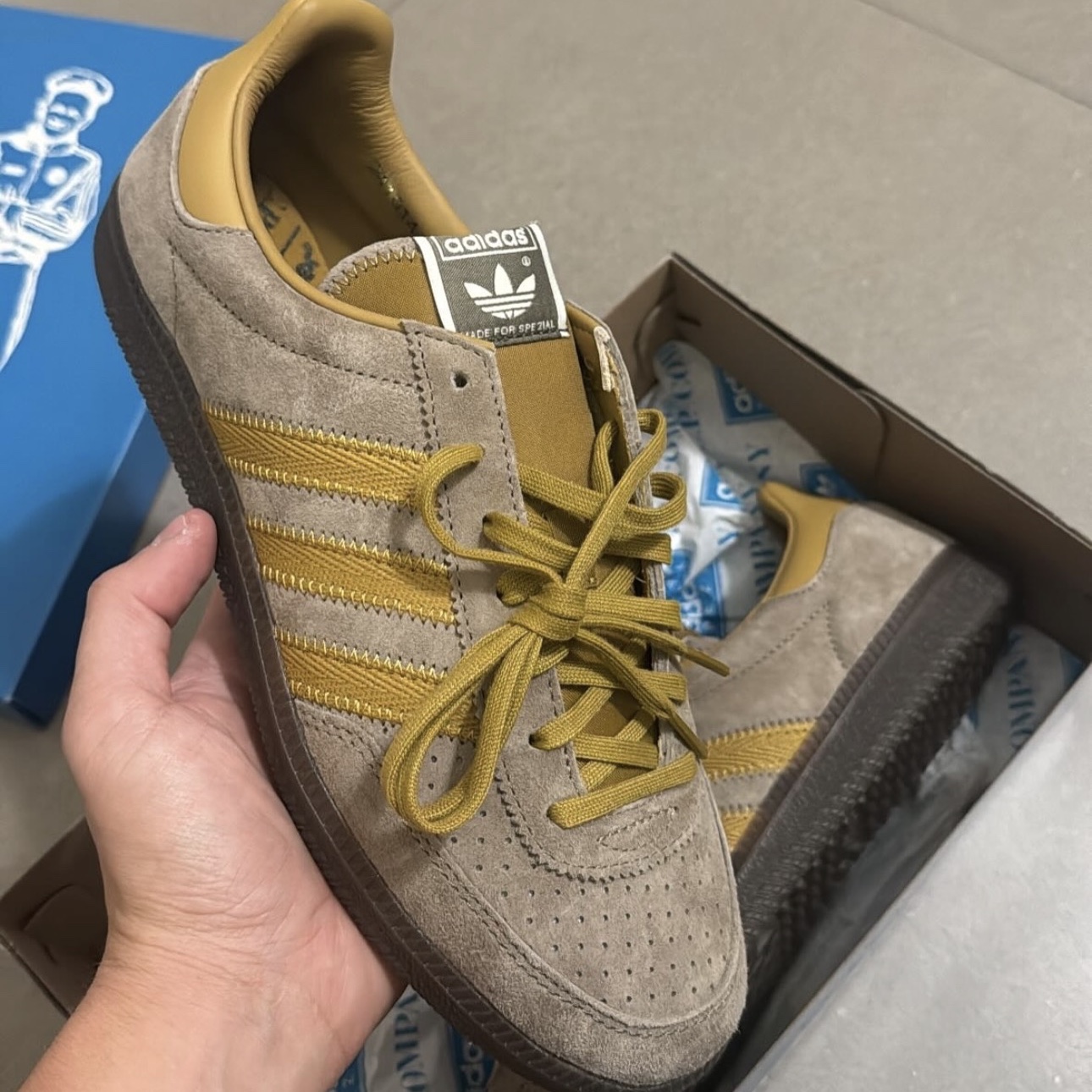 Adidas x C.P. Company Wimberly Spezial Tech Khaki Preloved Bronze 착용 스타일 - 1