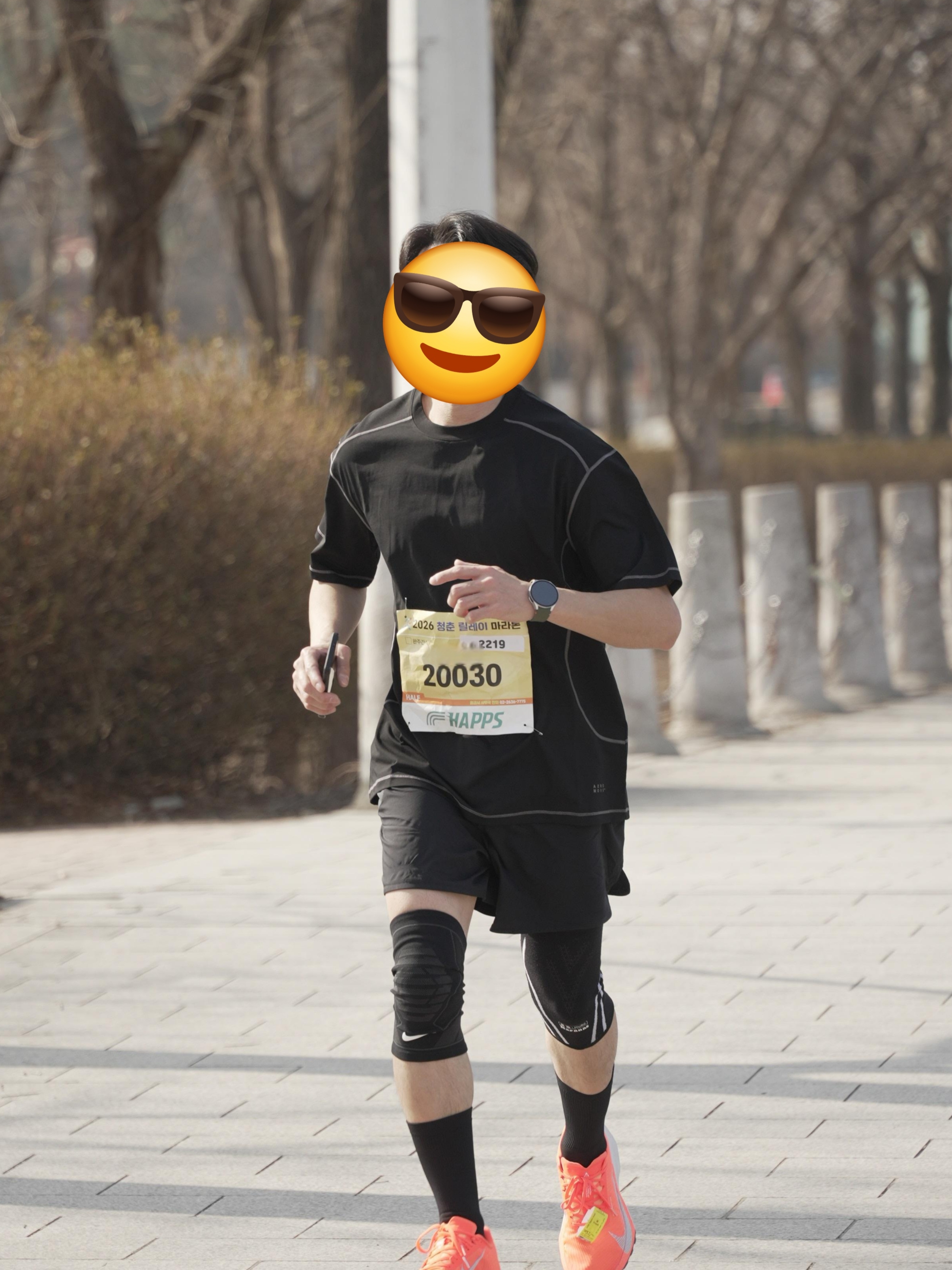 Nike ACG Ultrafly Trail Hyper Crimson Total Orange, Nike ACG Second Sunrise Dri-Fit ADV 5 Inch Brief Lined Shorts Black Anthracite - Asia 착용 스타일 - 1