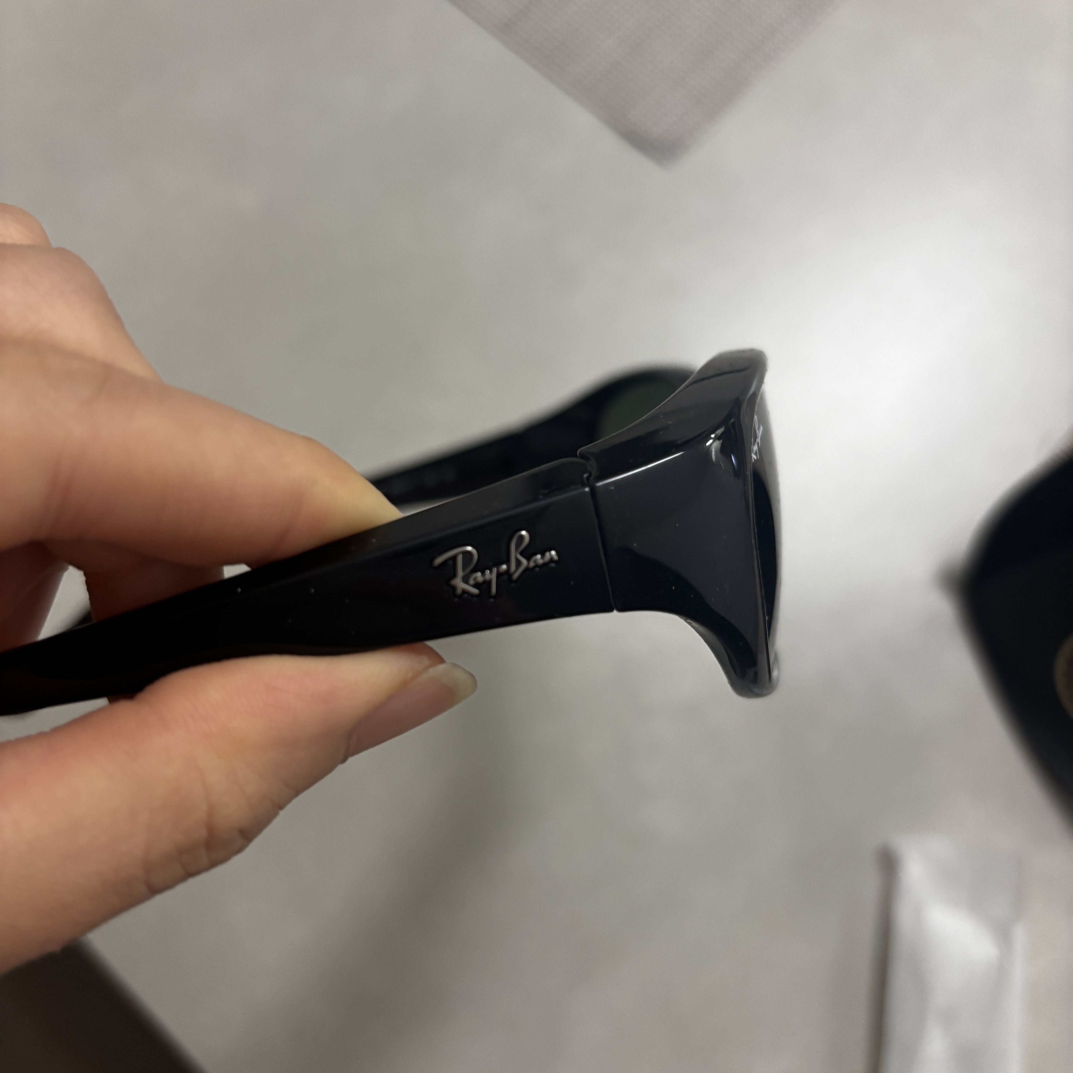 Ray-Ban DADDY-O II Polished Black Frame Green Classic G-15 Lenses 착용 스타일 - 5