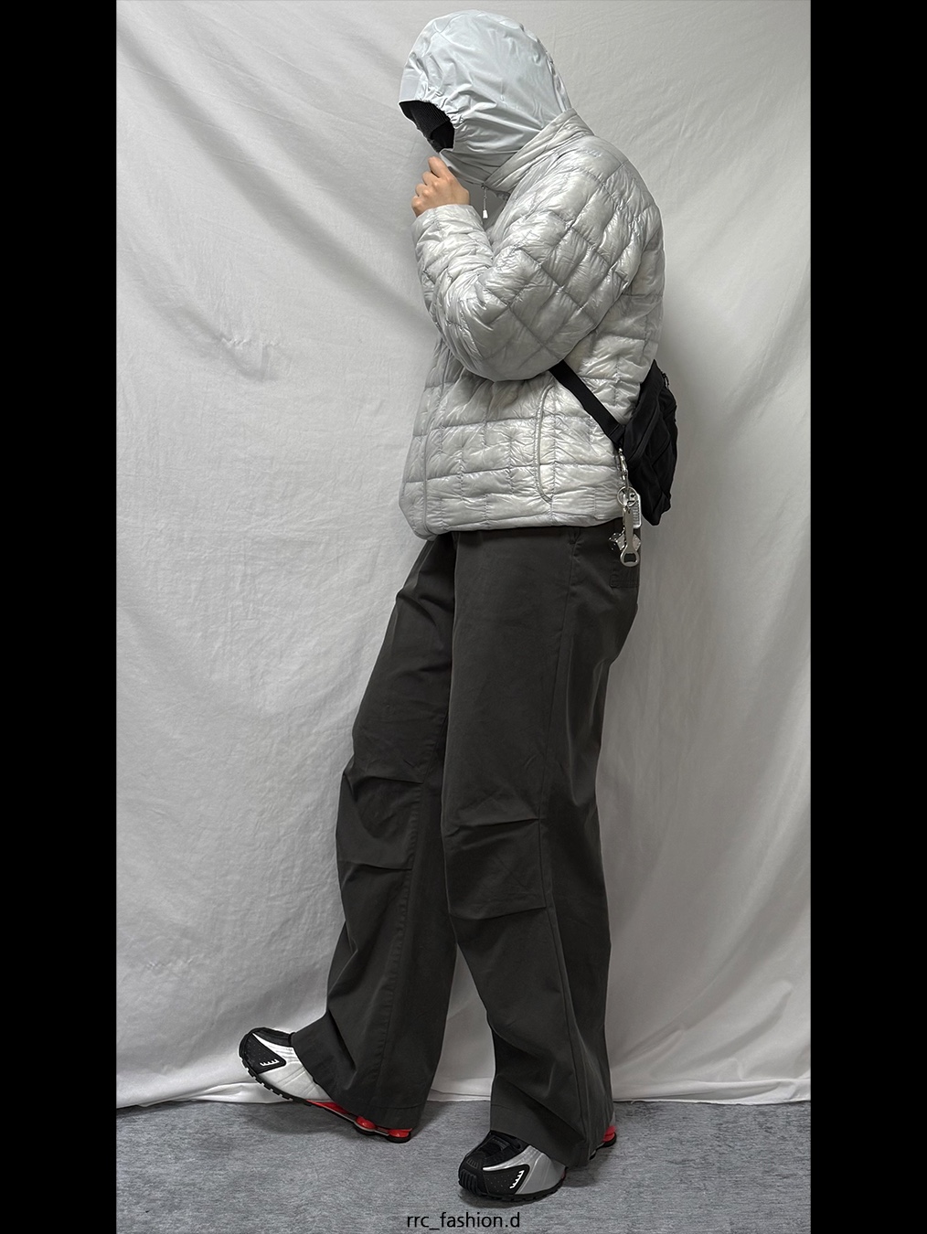 Montbell Plasma 1000 Down Jacket Light Silver, Nike Shox R4 Metallic Silver Red 착용 스타일 - 2