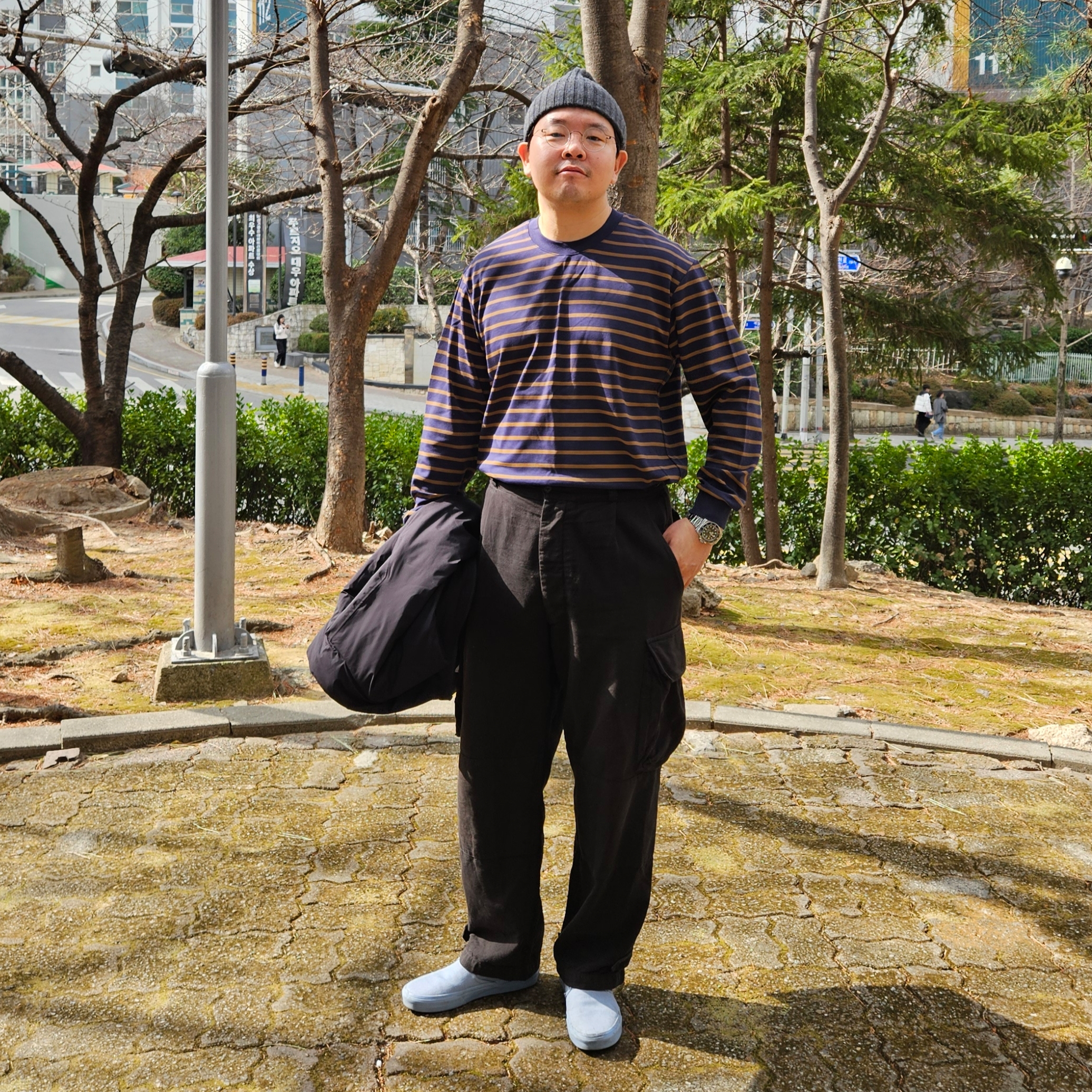 Rolex Submariner 41mm 124060 Black Oyster 착용 스타일 - 1