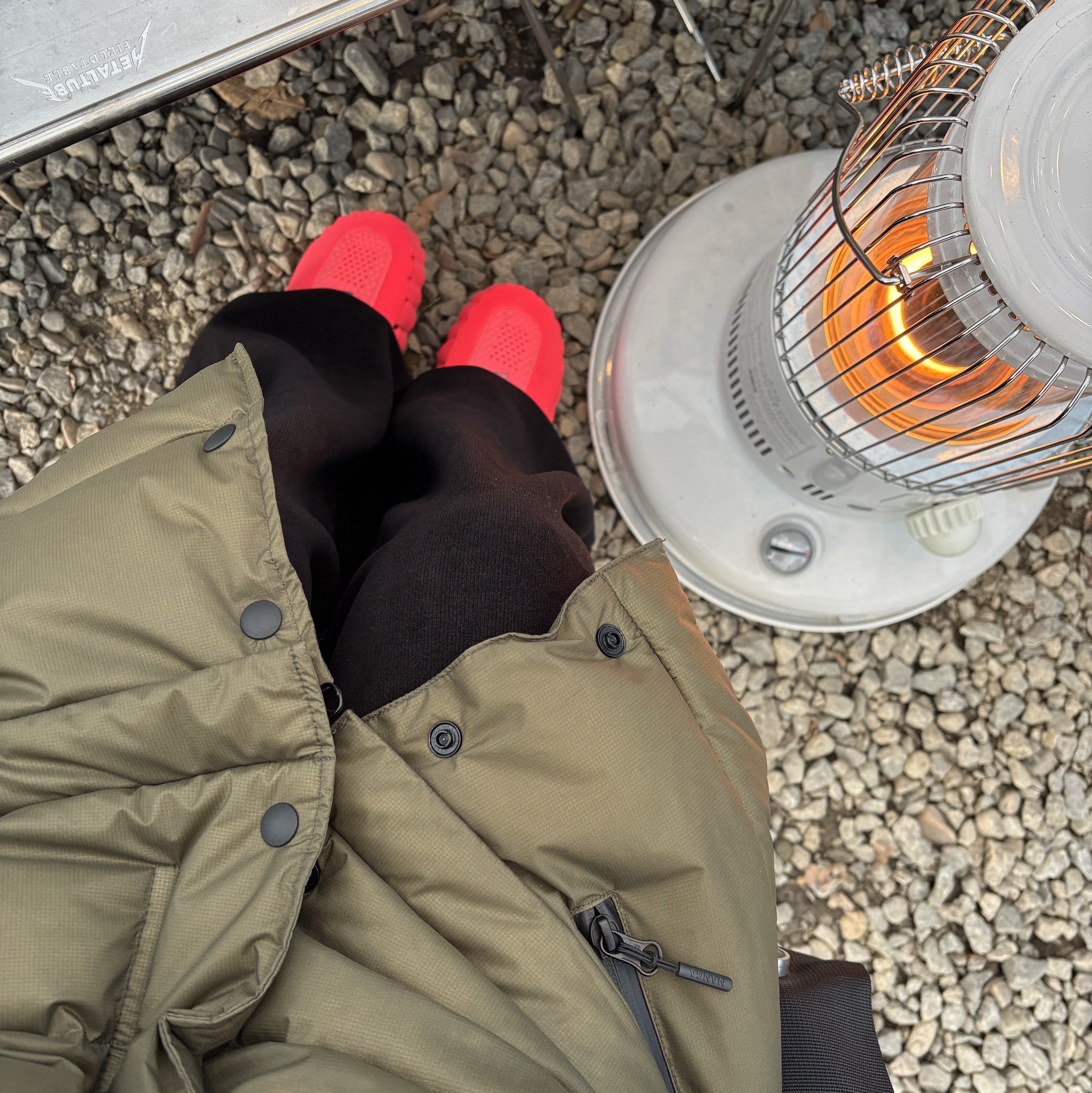 Needles x Engineered Garments x Nanga Detachable Down Coat Khaki, (W) Nike Mind 001 Solar Red Hyper Crimson 착용 스타일