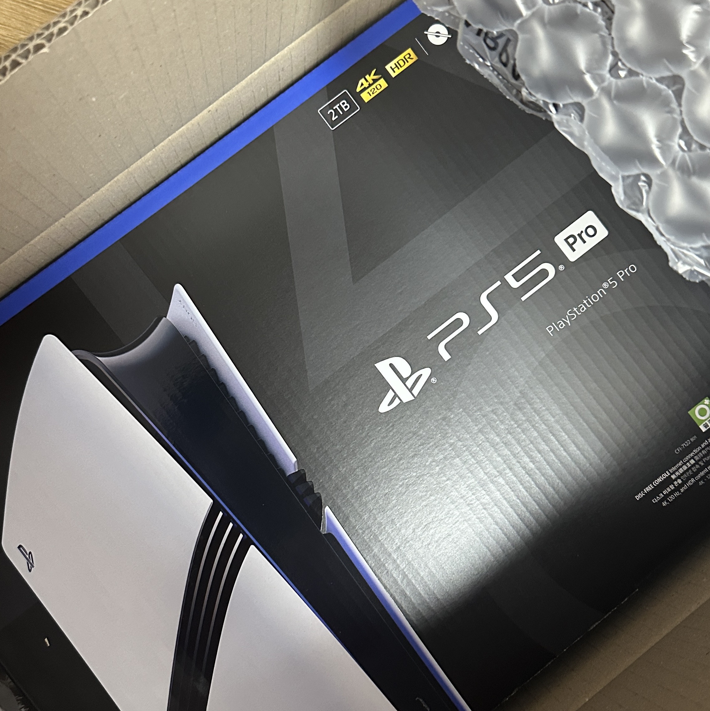 [7% 적립] PlayStation 5 Pro - 2TB 착용 스타일