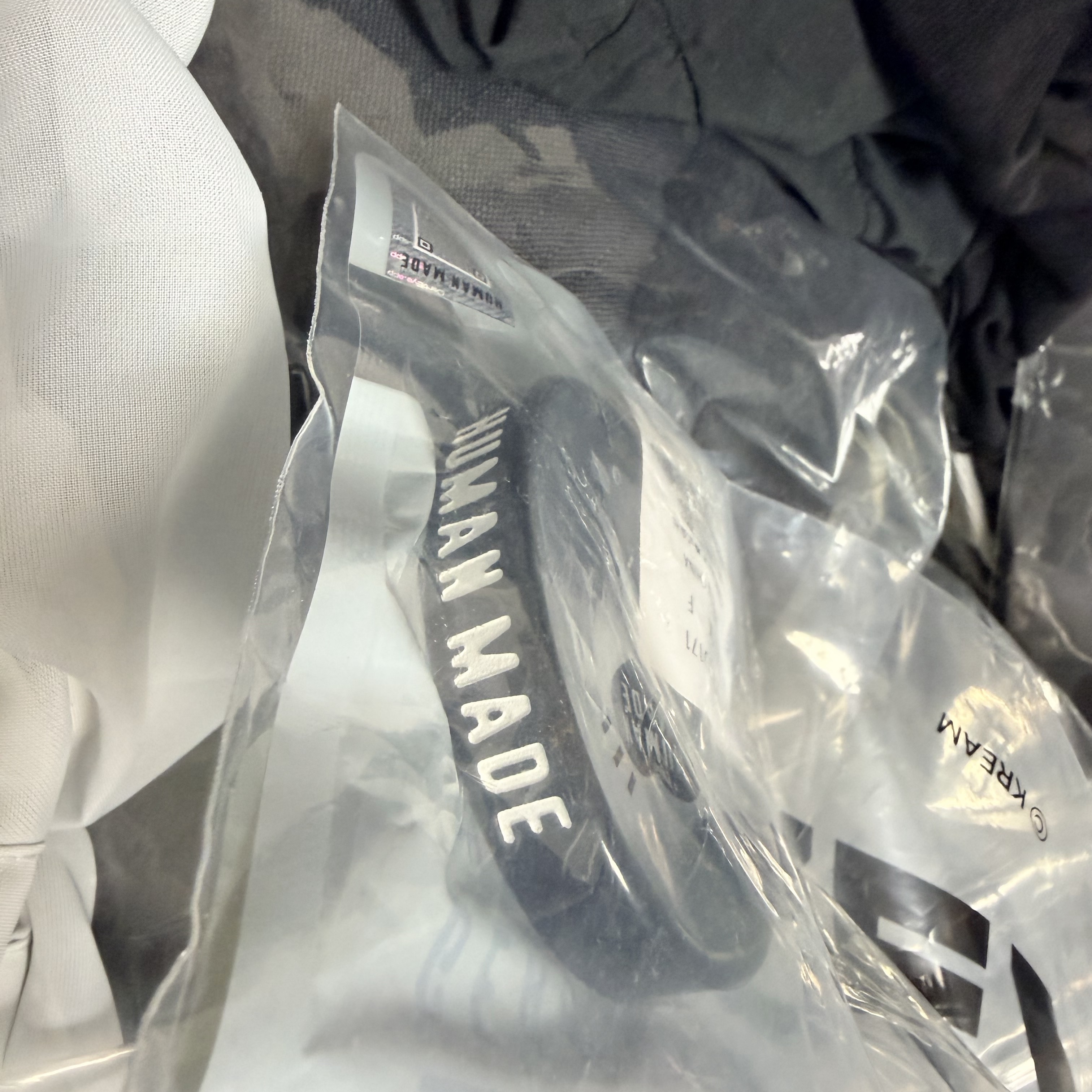 Human Made Acrylic Bangle #2 Black 착용 스타일
