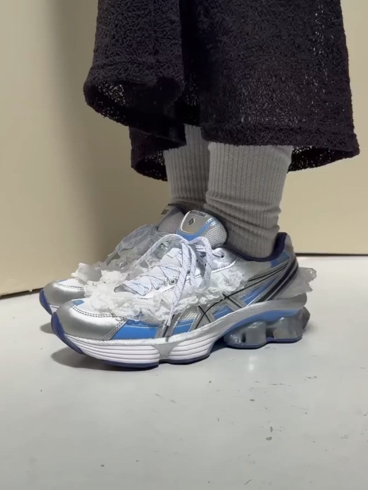 Asics x Shushu Tong Gel-Kinetic Fluent White Dive Blue 착용 스타일 - 1