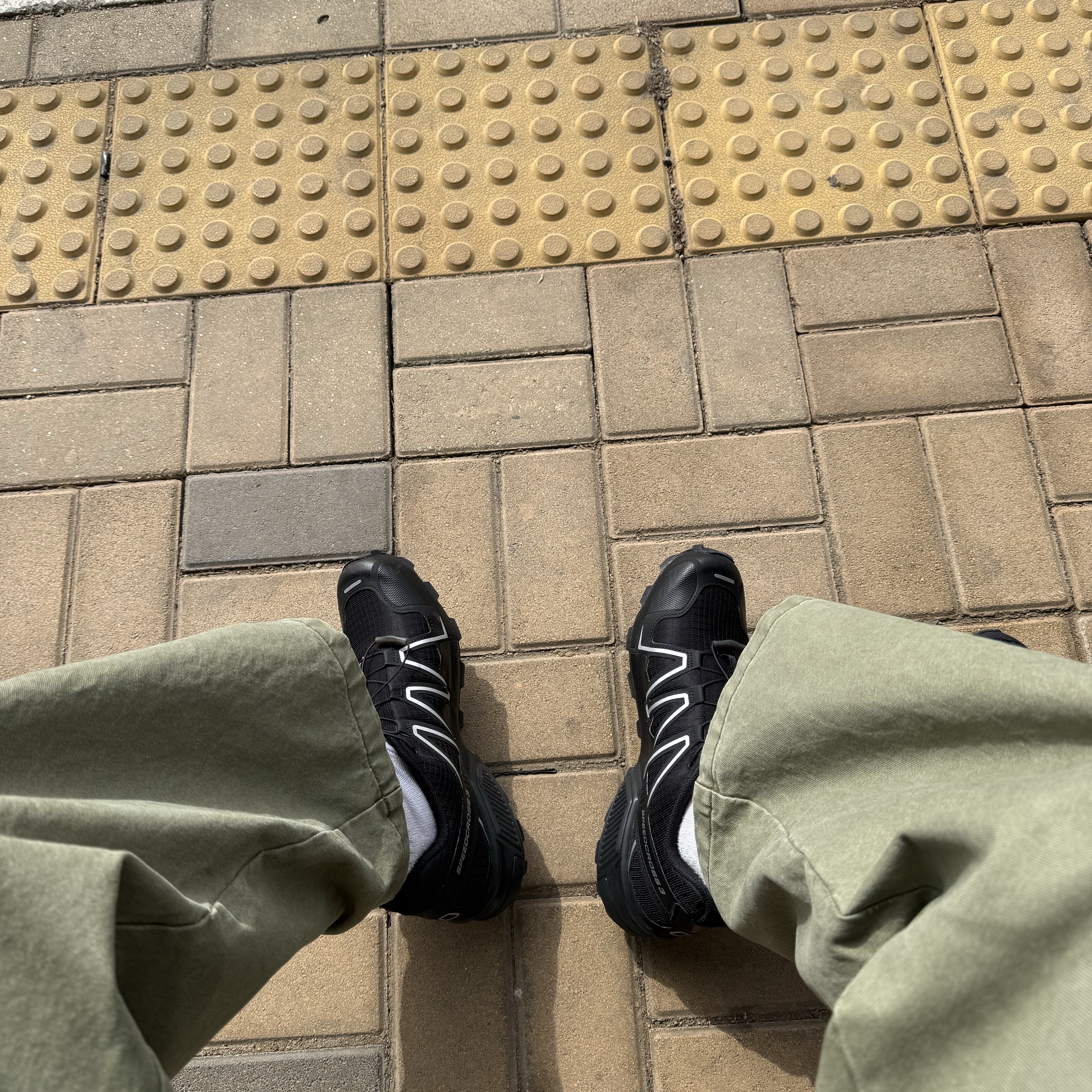 Salomon Speedcross 3 Black Silver 착용 스타일