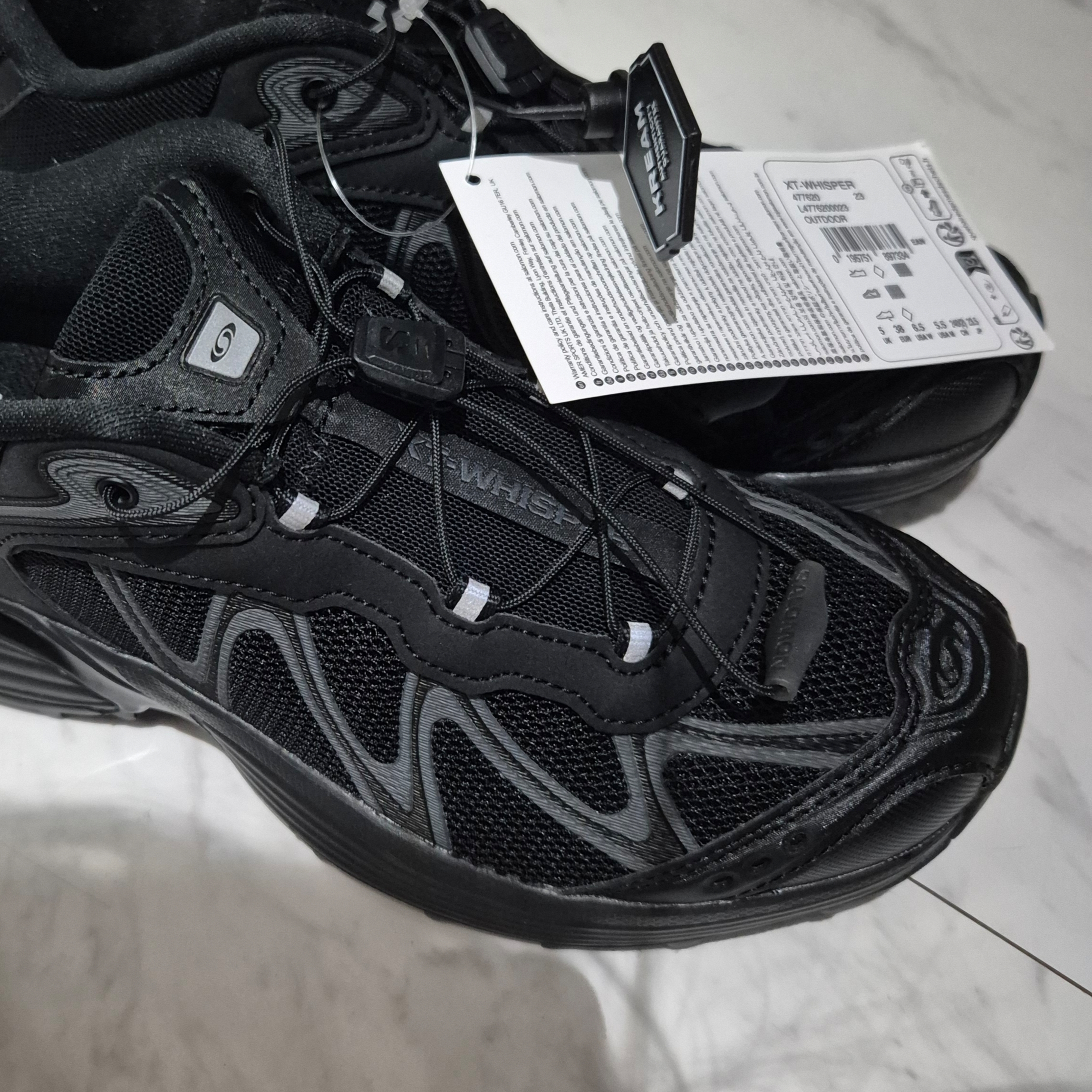 Salomon XT-Whisper Black Asphalt 착용 스타일