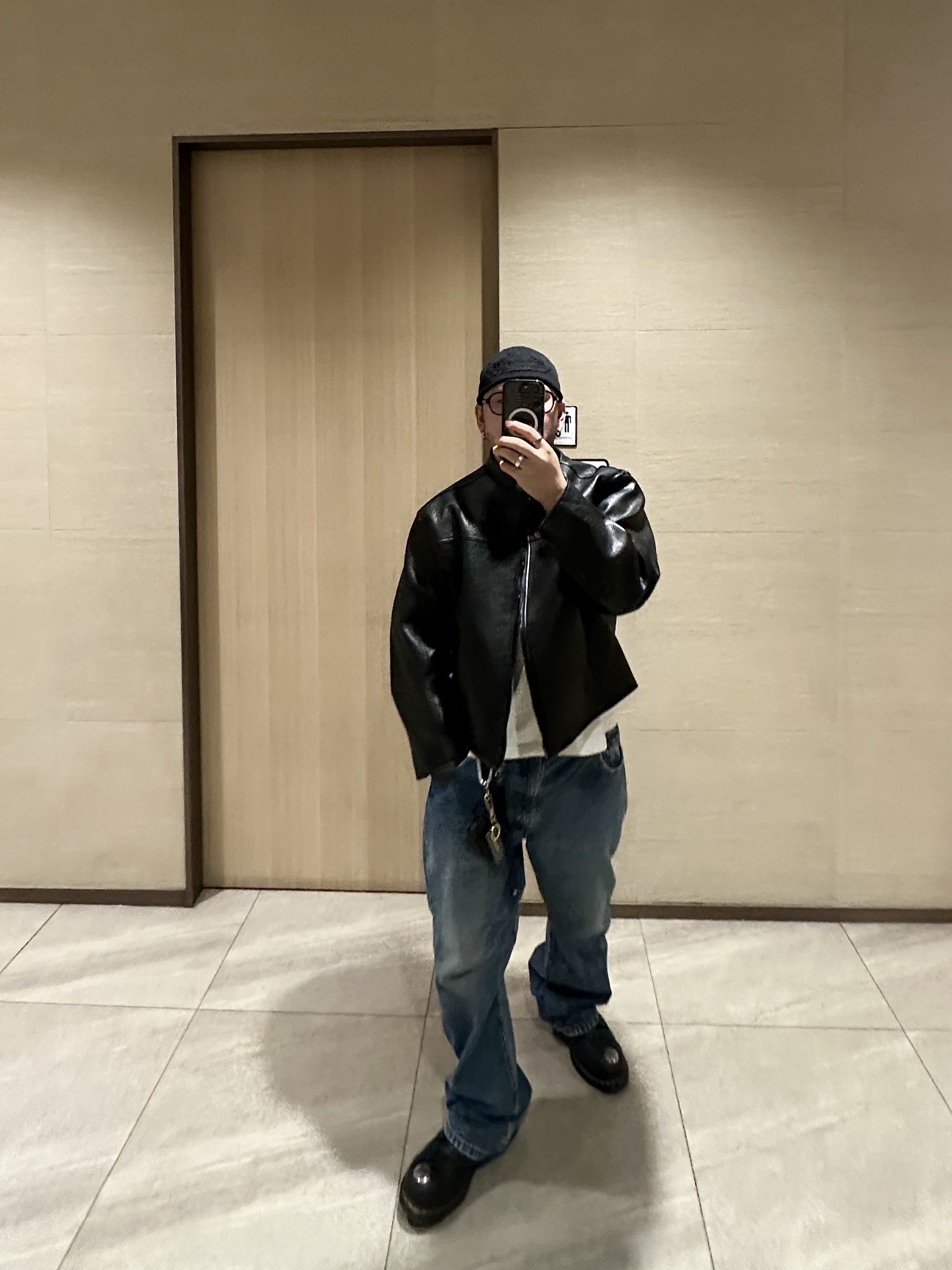 Stussy Loose Knit SS-Link Skullcap Black, Dr. Martens 1461 MT Black 착용 스타일 - 1